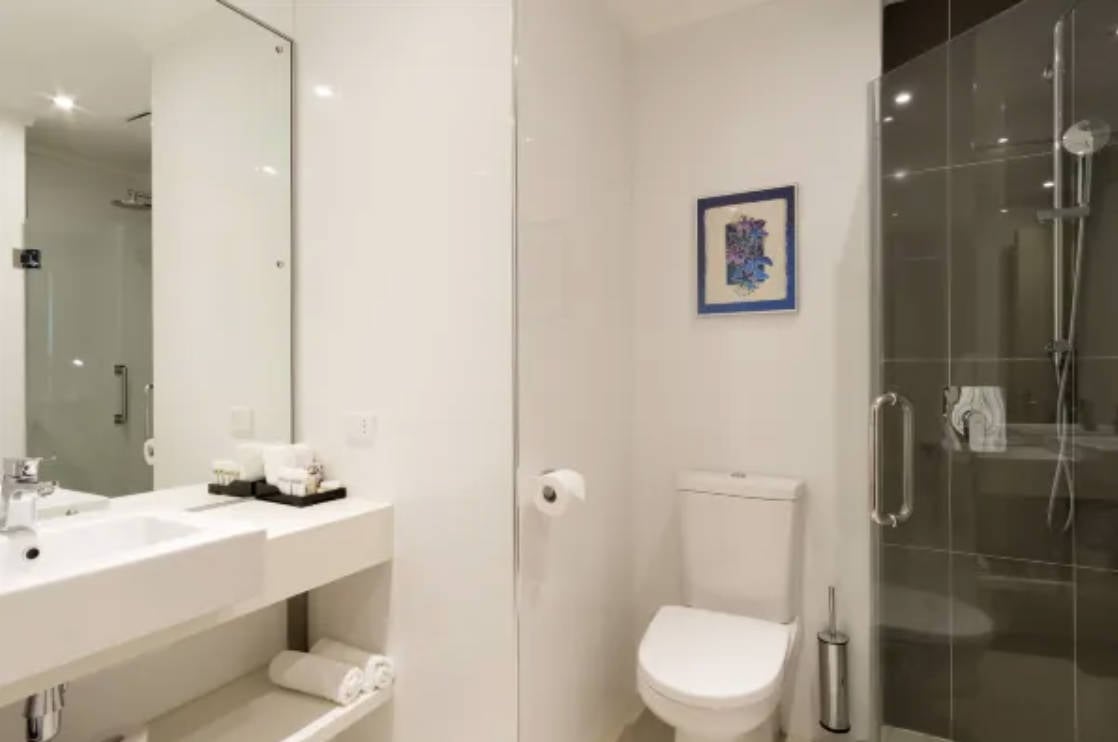 Studio King Size Bed