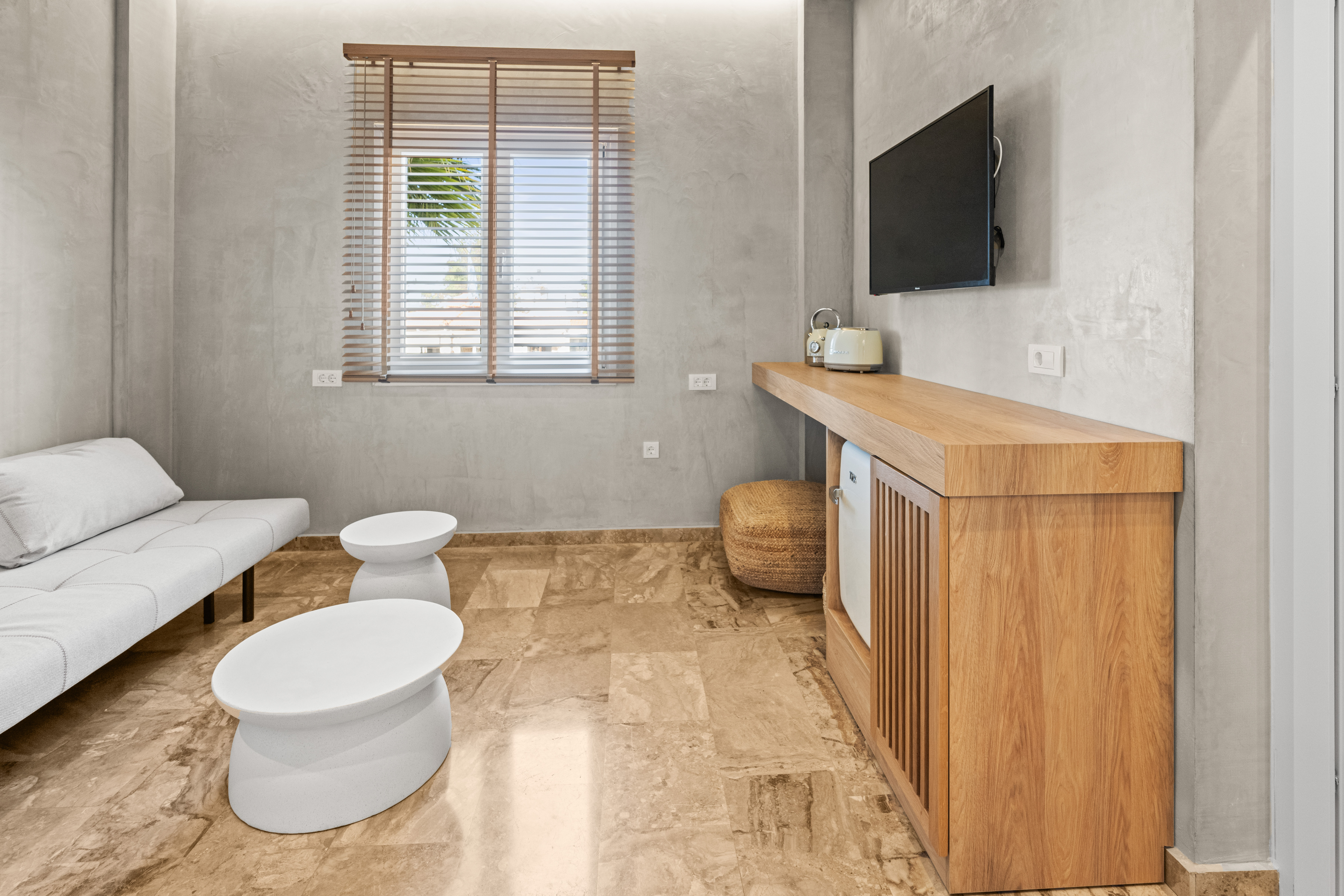 Suite Pool View One Bedroom