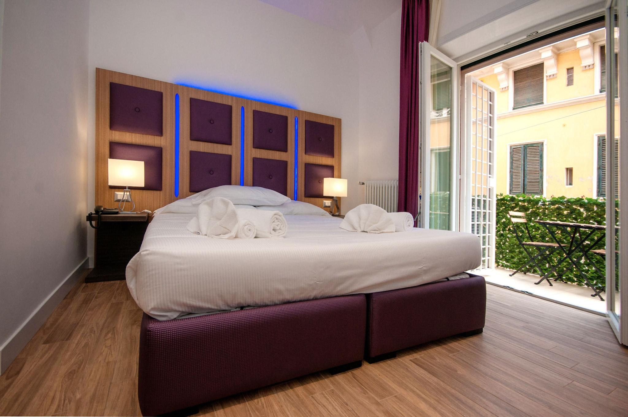 Double Deluxe Queen Bed