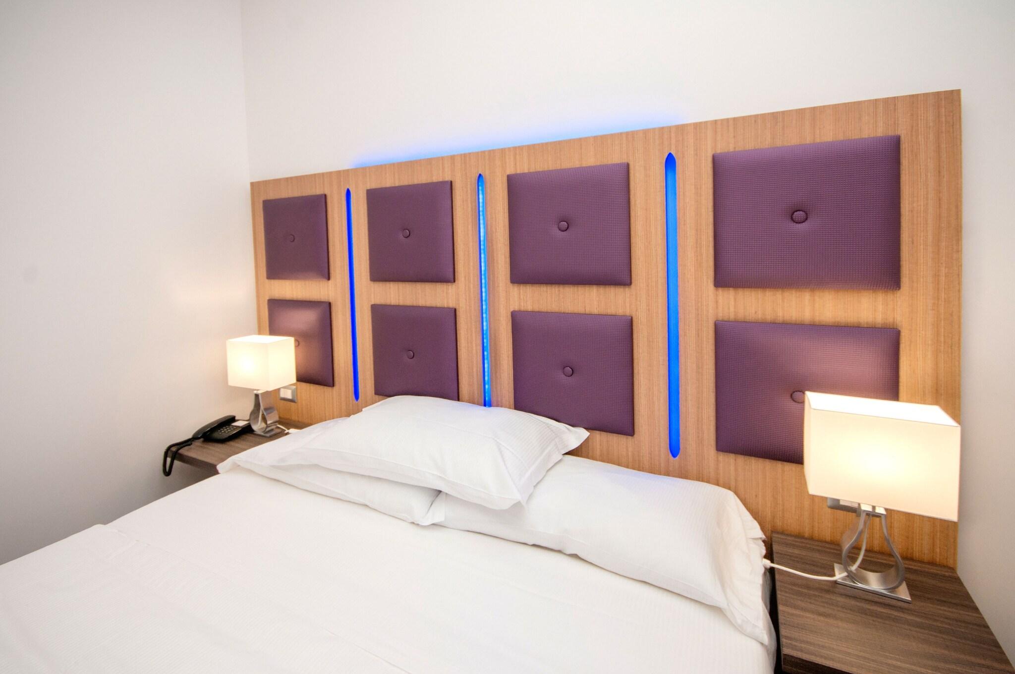 Double Deluxe Queen Bed