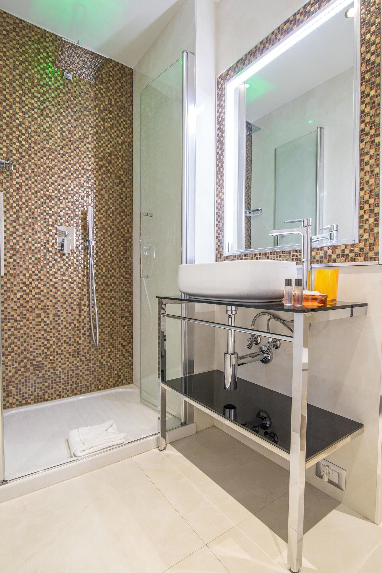 Double Deluxe Queen Bed