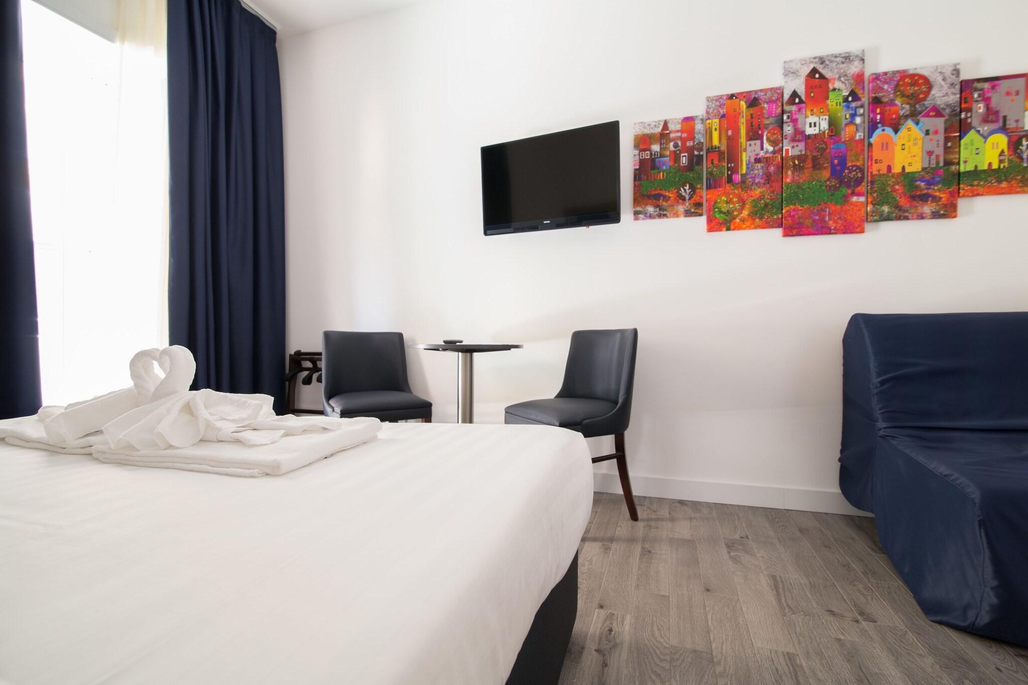 Double Deluxe Queen Bed