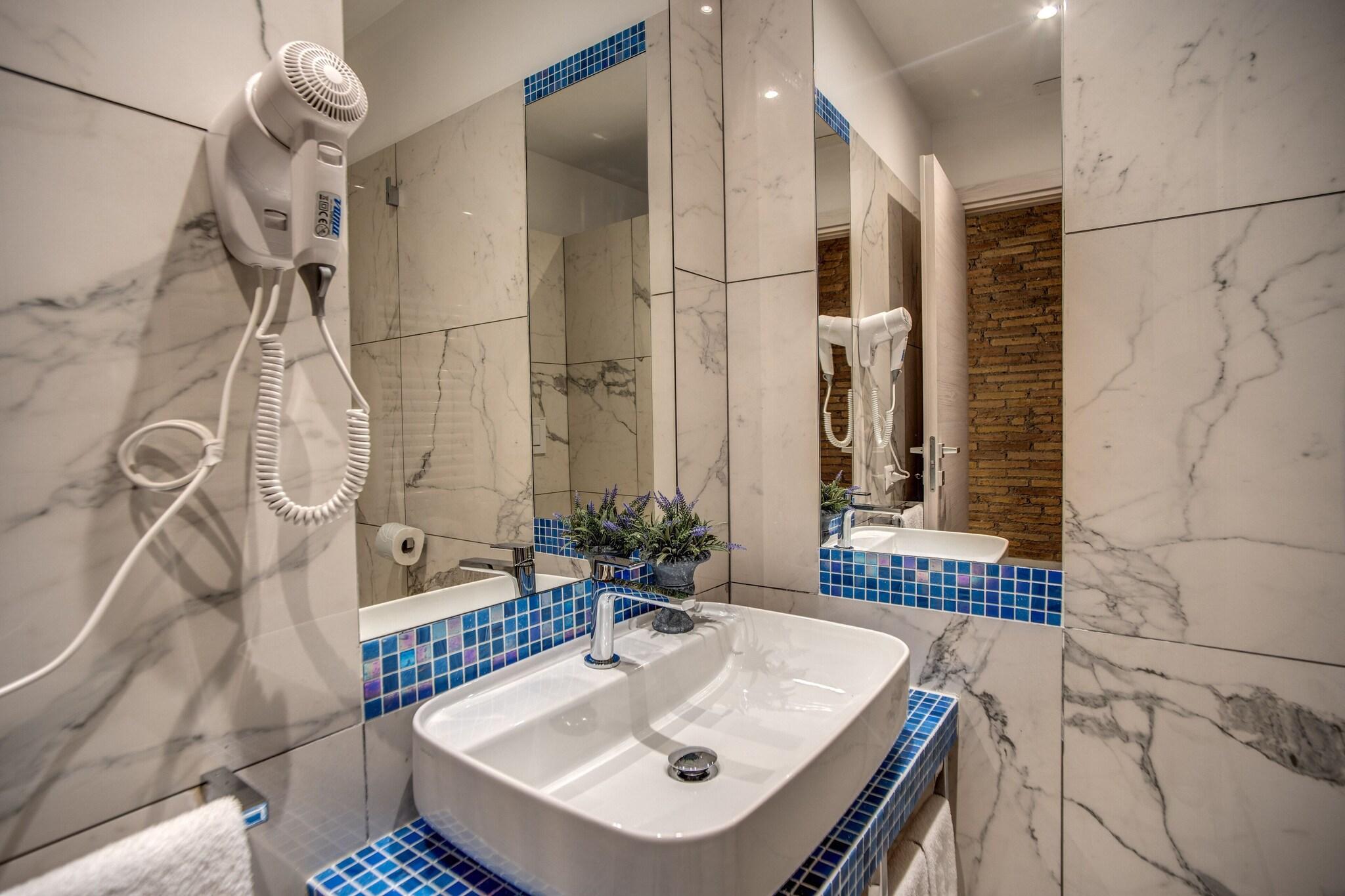 Double Deluxe One Bed