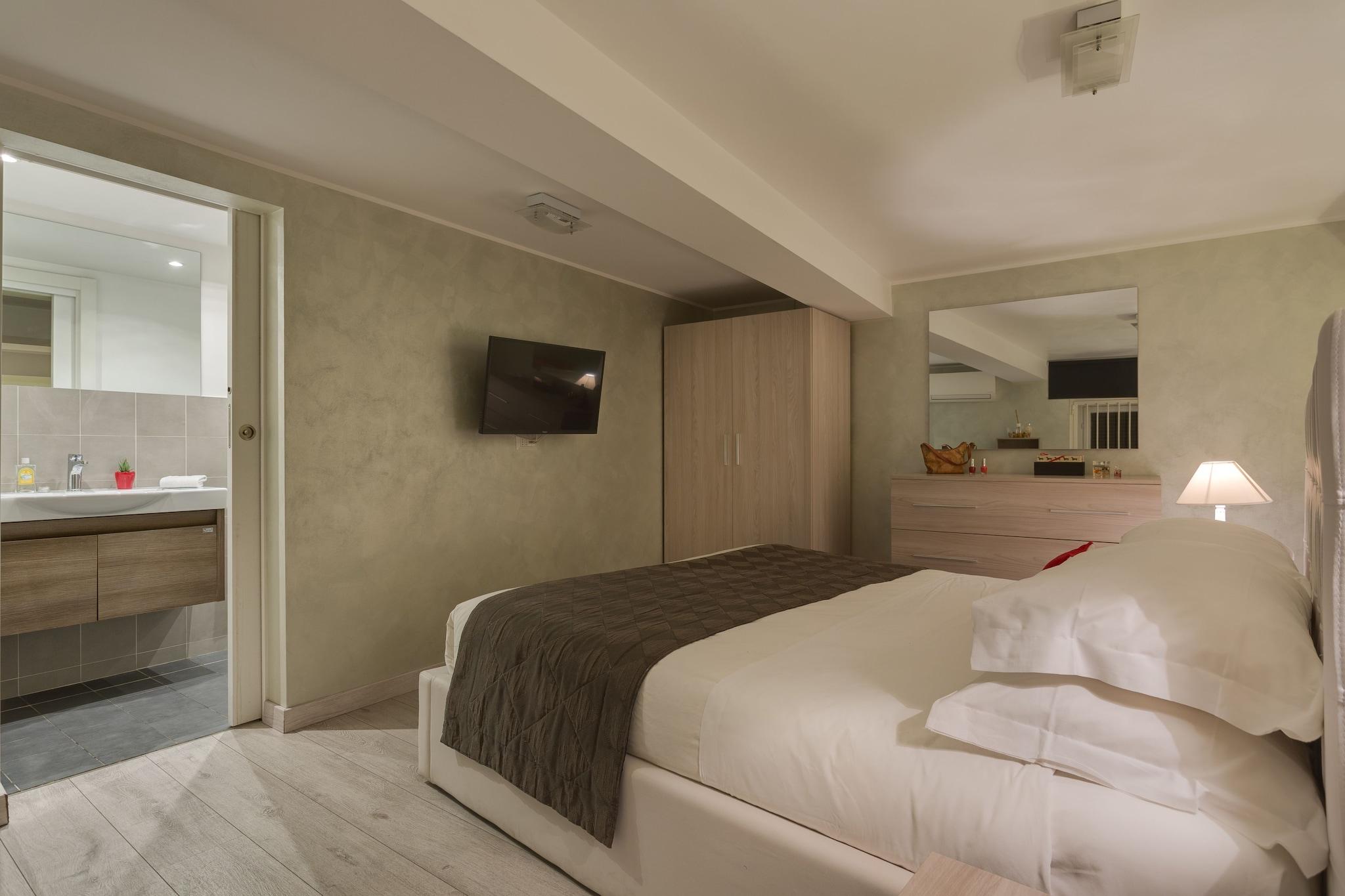 Apartment with Balcony