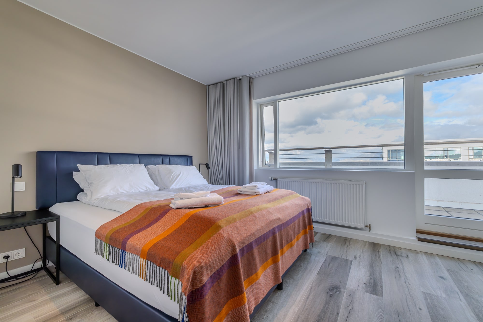 Apartment Two Bedrooms with Views