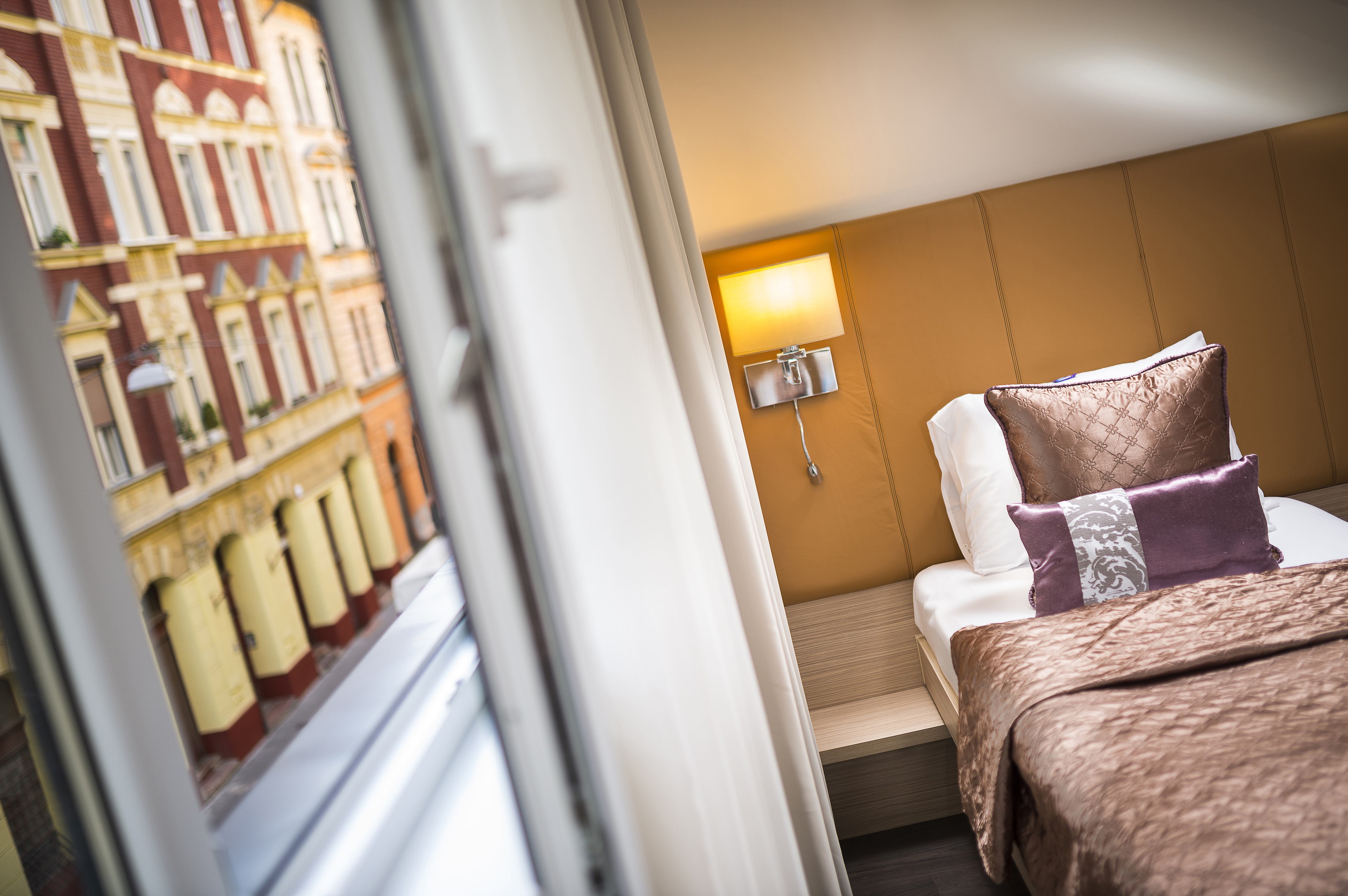 Double Single Superior