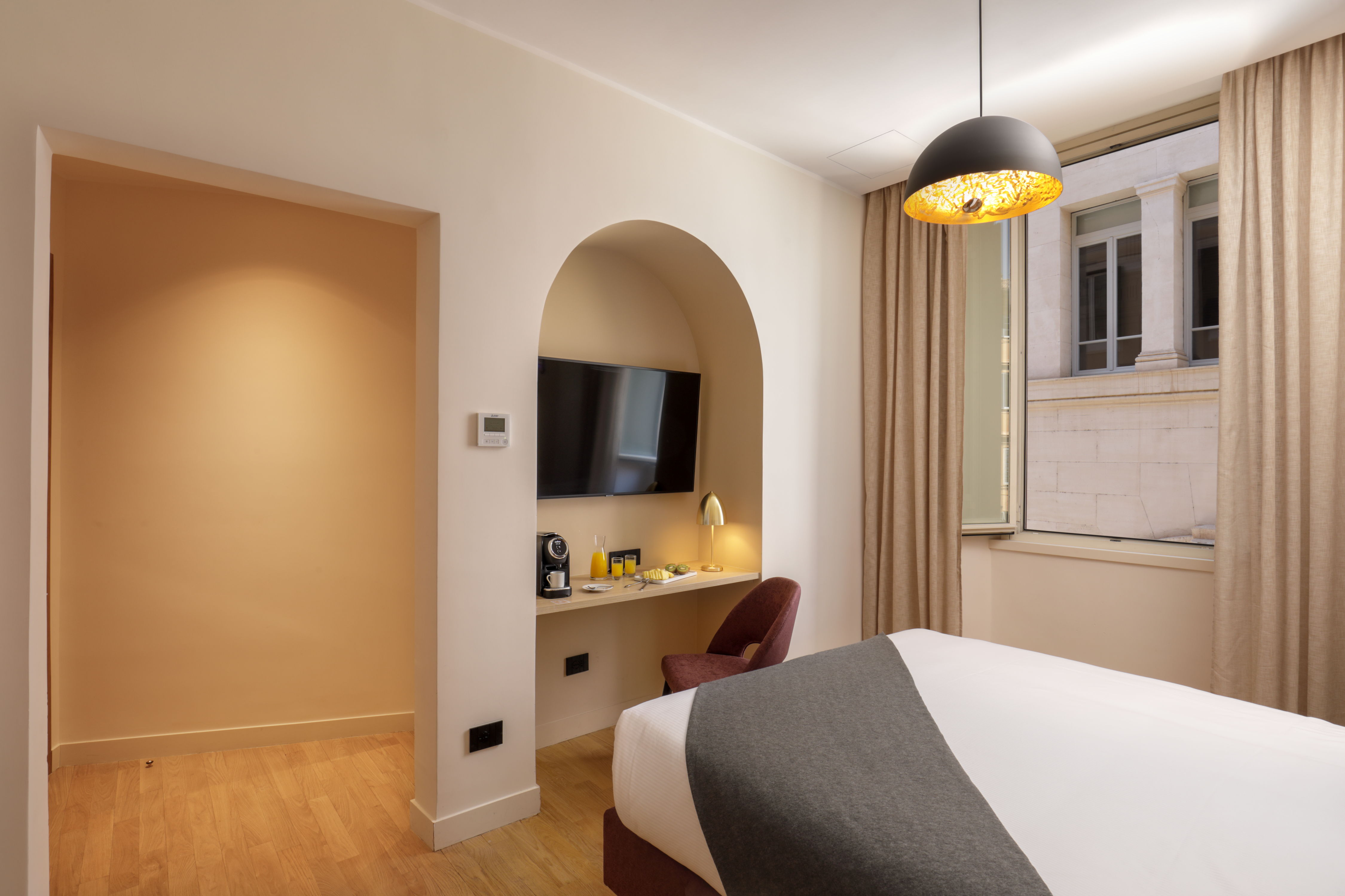 Family Room Queen Size Bed