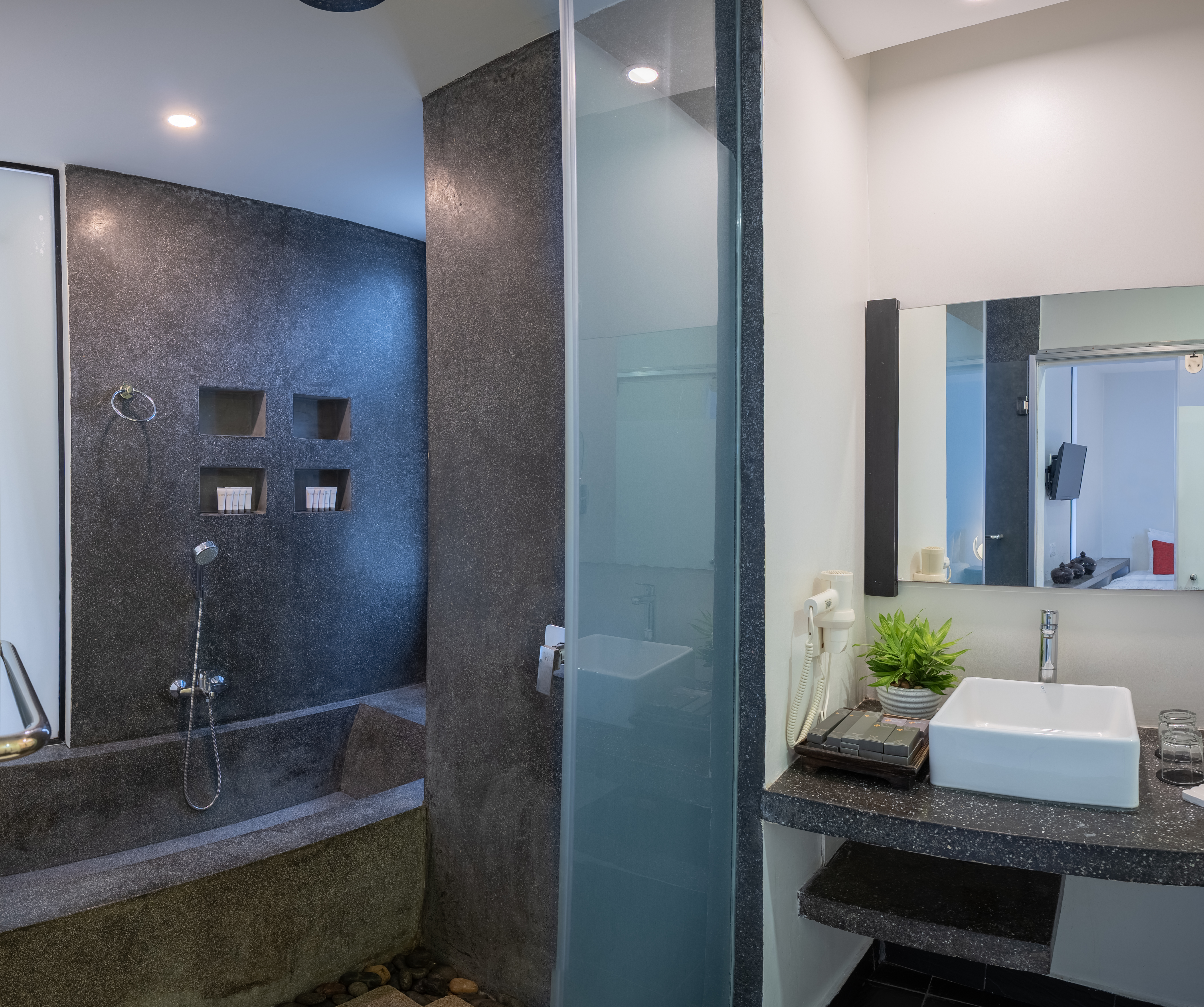 Family Room Three Beds