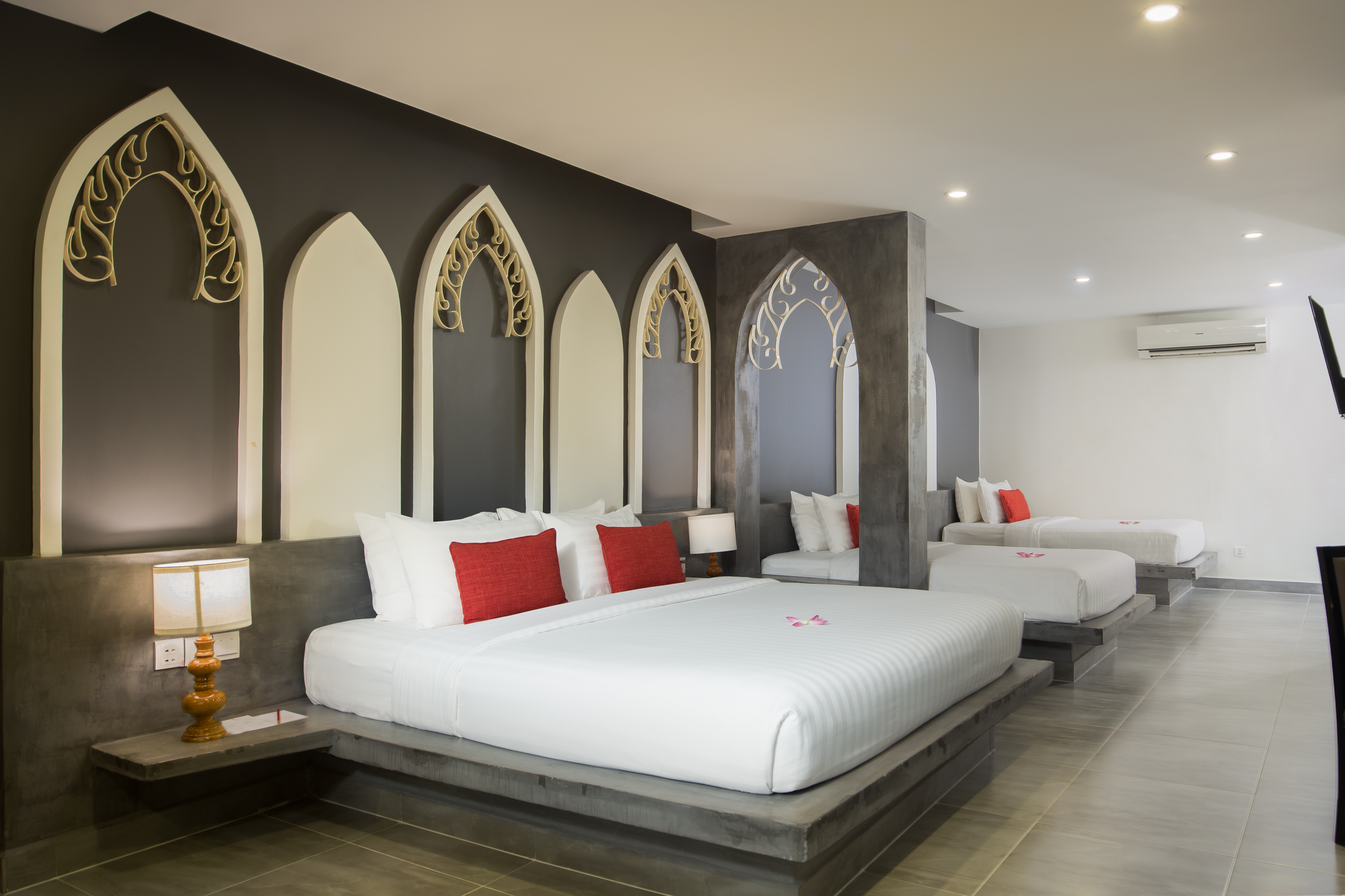 Family Room Three Beds