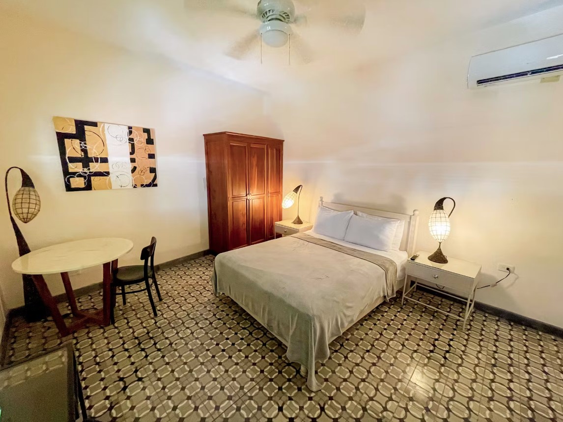 Double or Twin One Bedroom