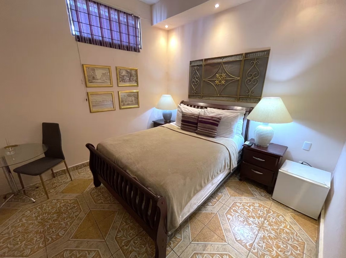 Double or Twin Queen Size Bed