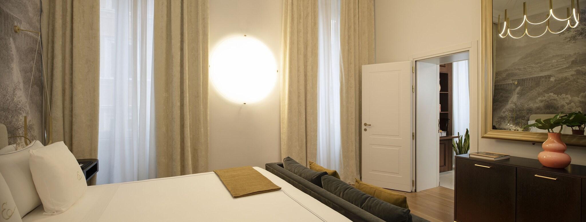 Suite Deluxe King Bed