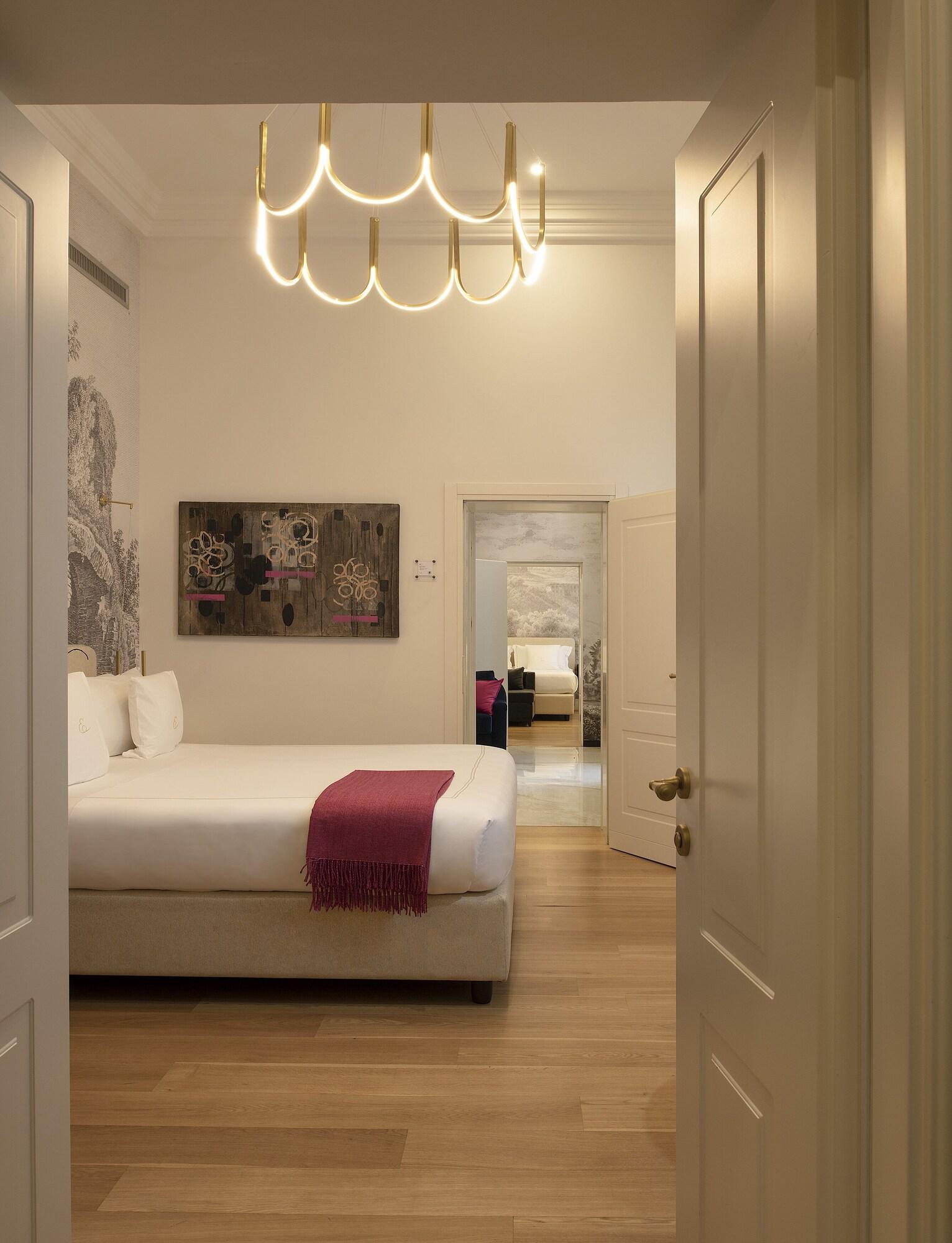 Suite Deluxe King Bed