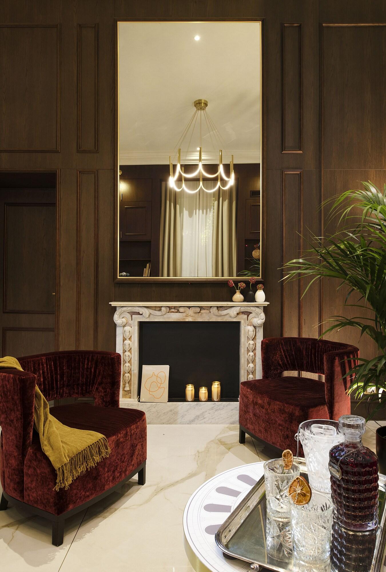 Suite Deluxe King Bed