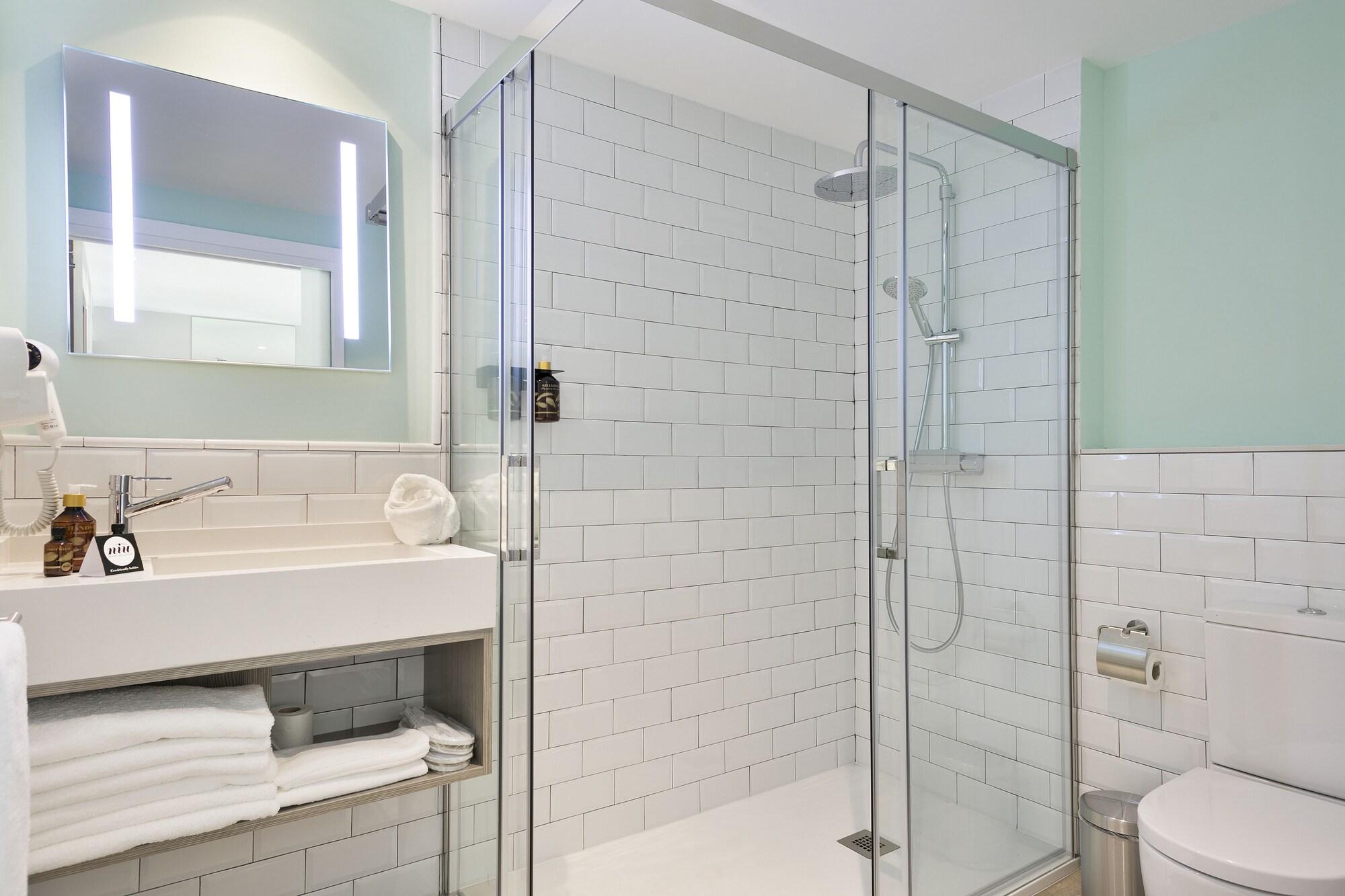 Double or Twin Standard