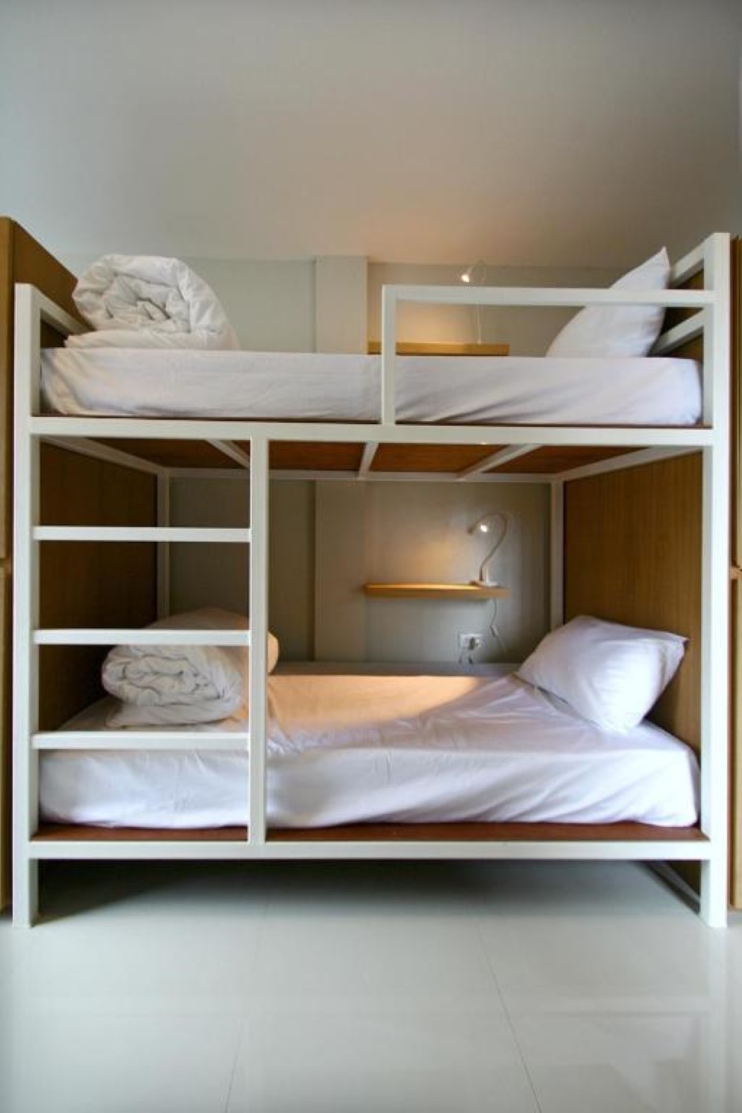 Bed in Dormitory Bunk Bed with Shared Bathroom