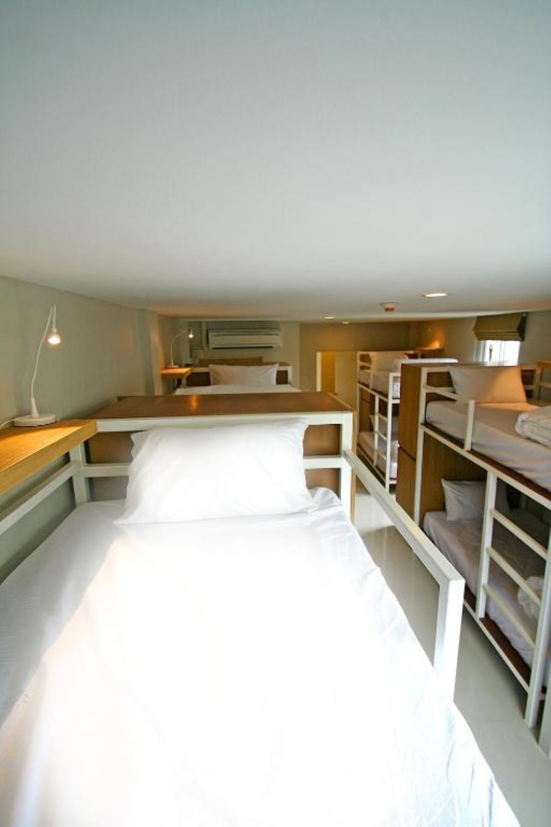 Bed in Dormitory Bunk Bed with Shared Bathroom