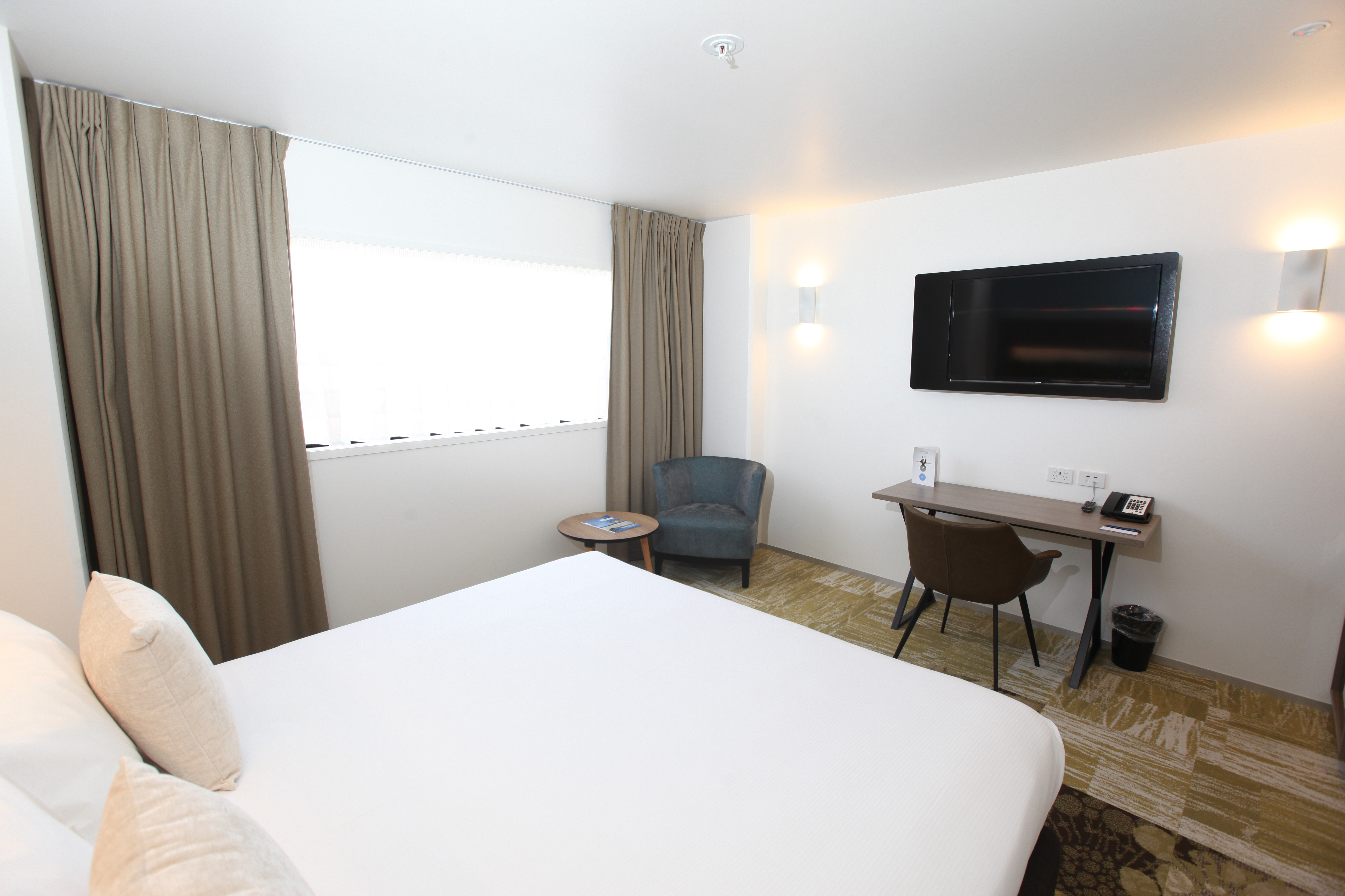 Studio King Size Bed