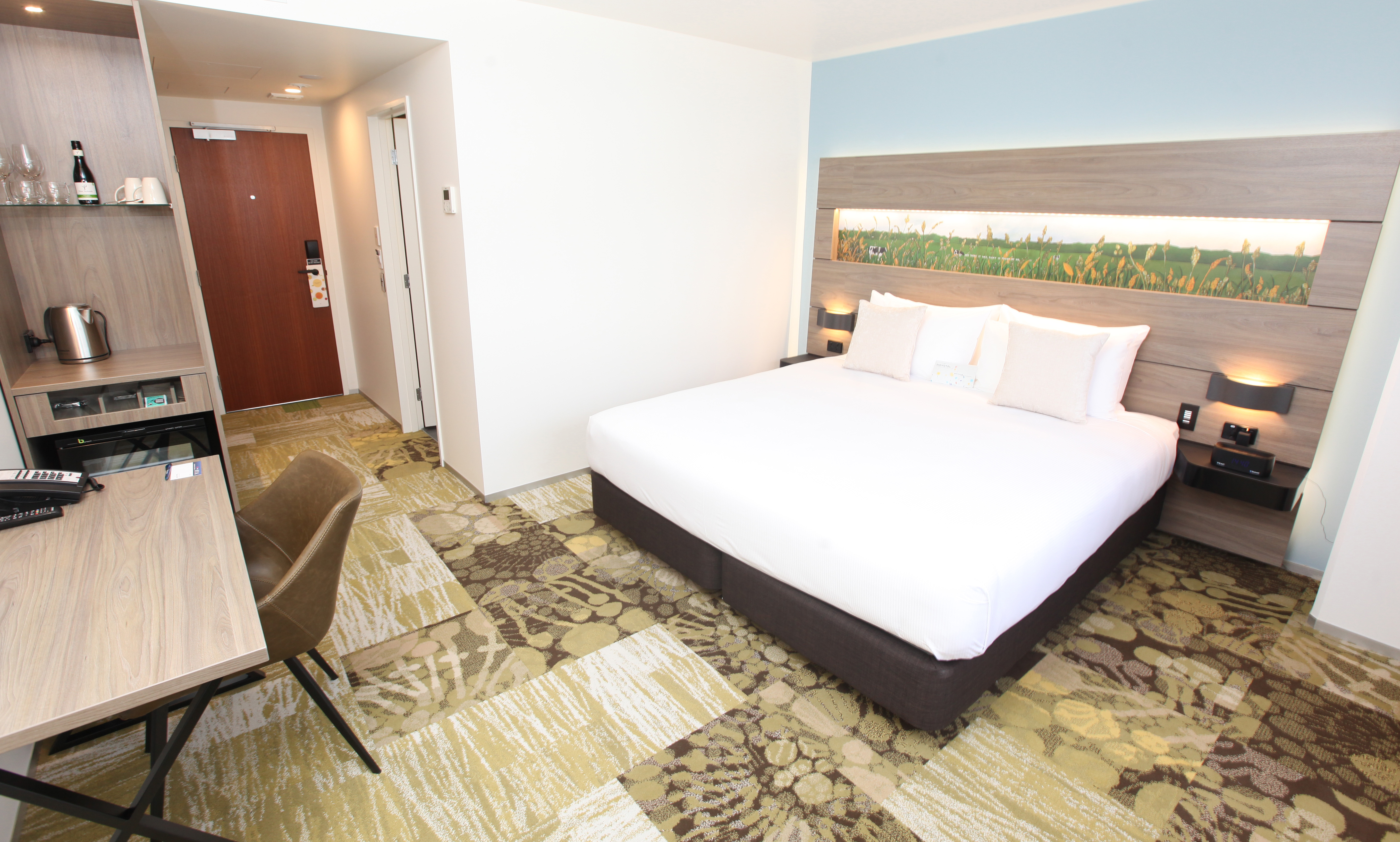 Studio King Size Bed