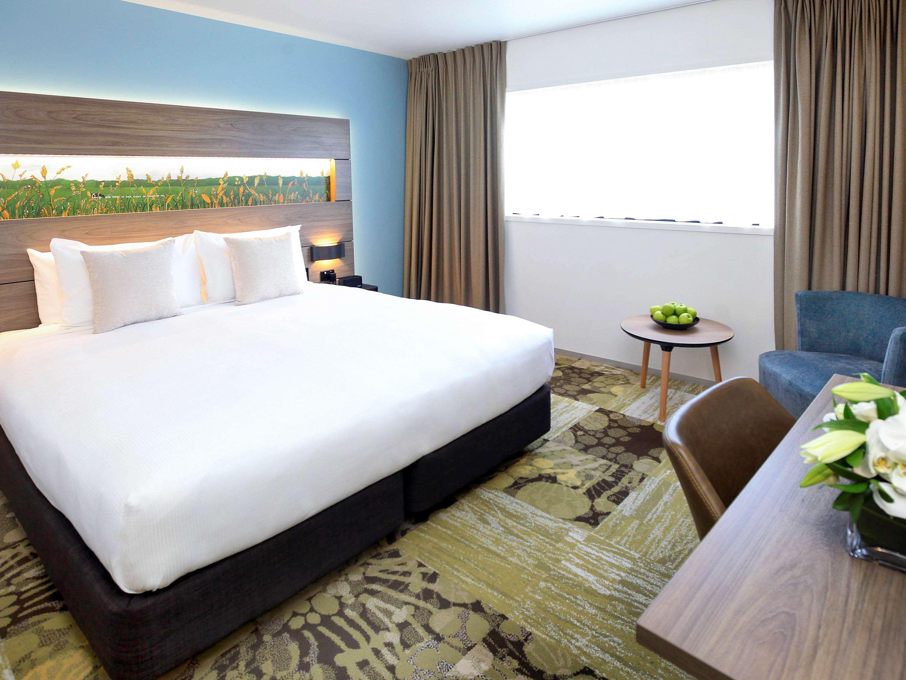 Studio King Size Bed