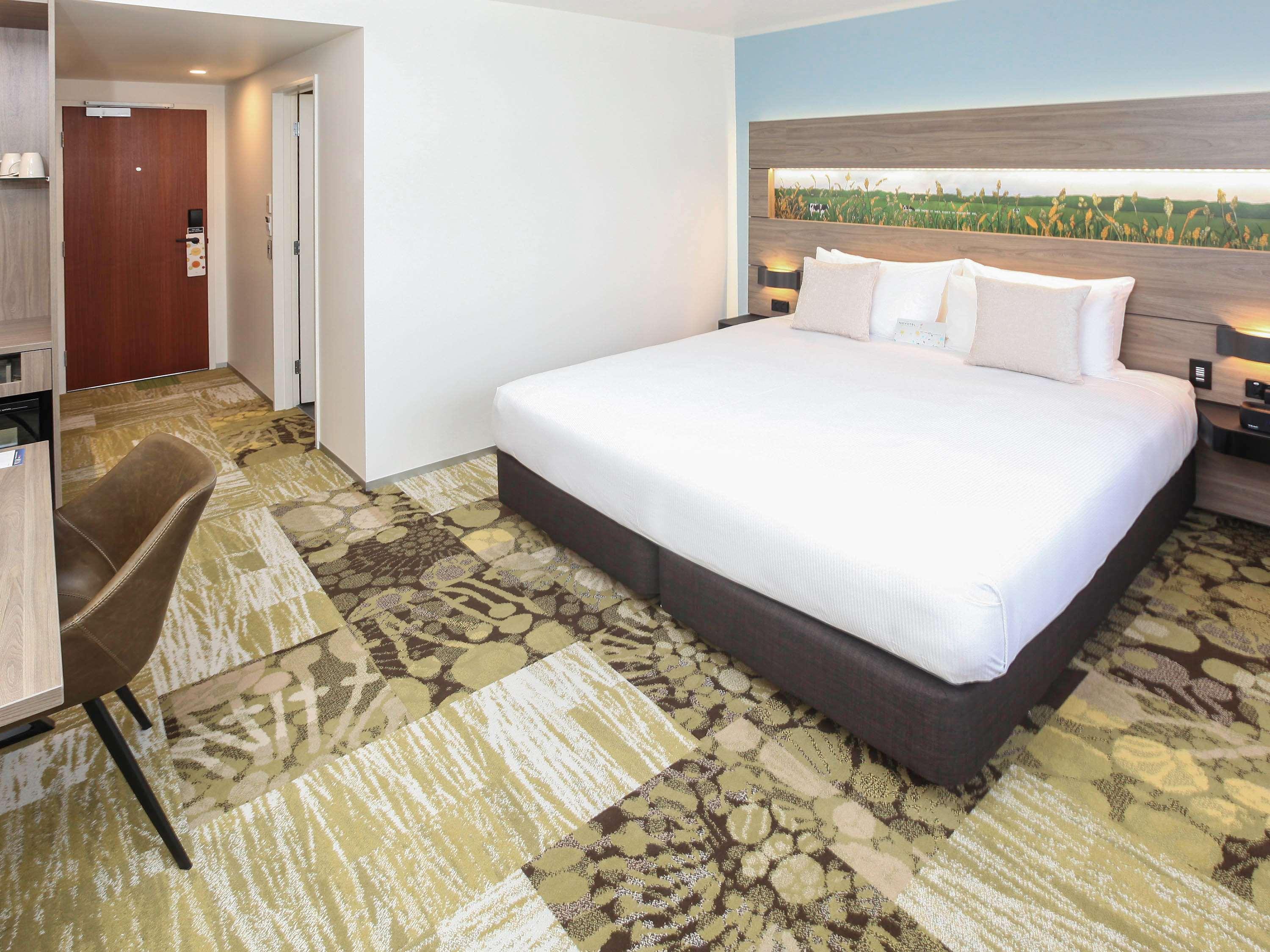 Studio King Size Bed