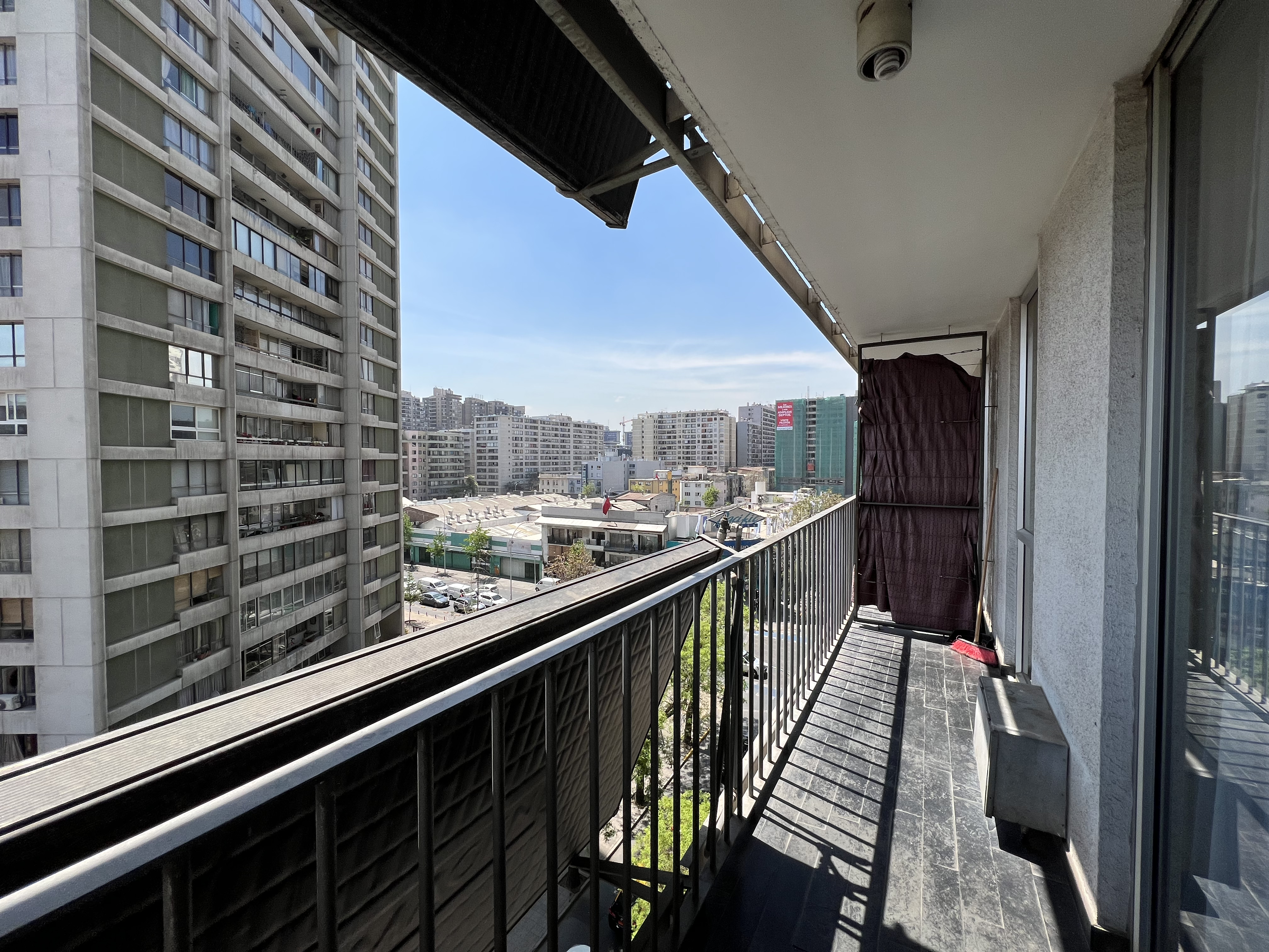 Studio Deluxe Capacity 2