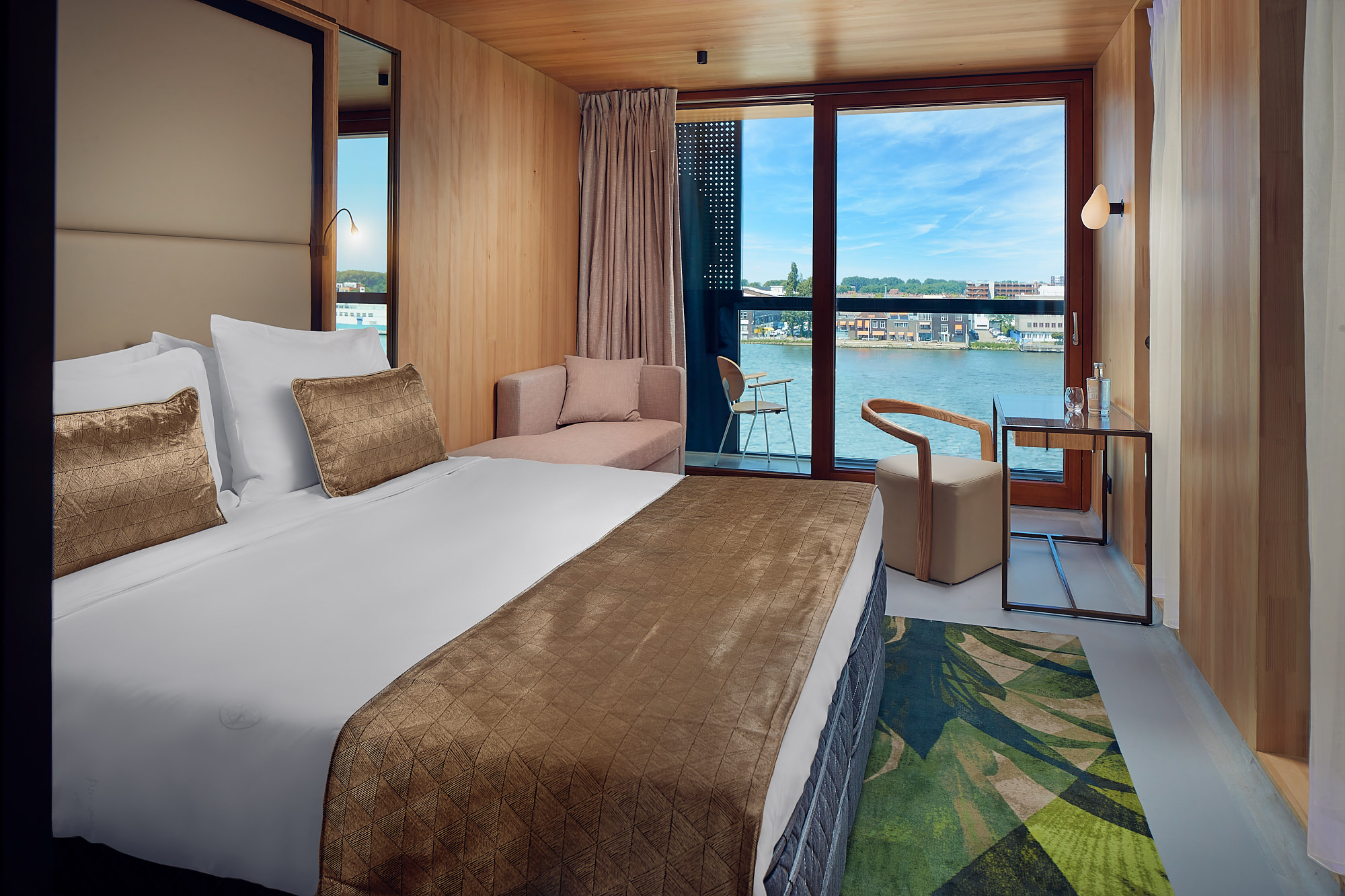 Double or Twin Superior