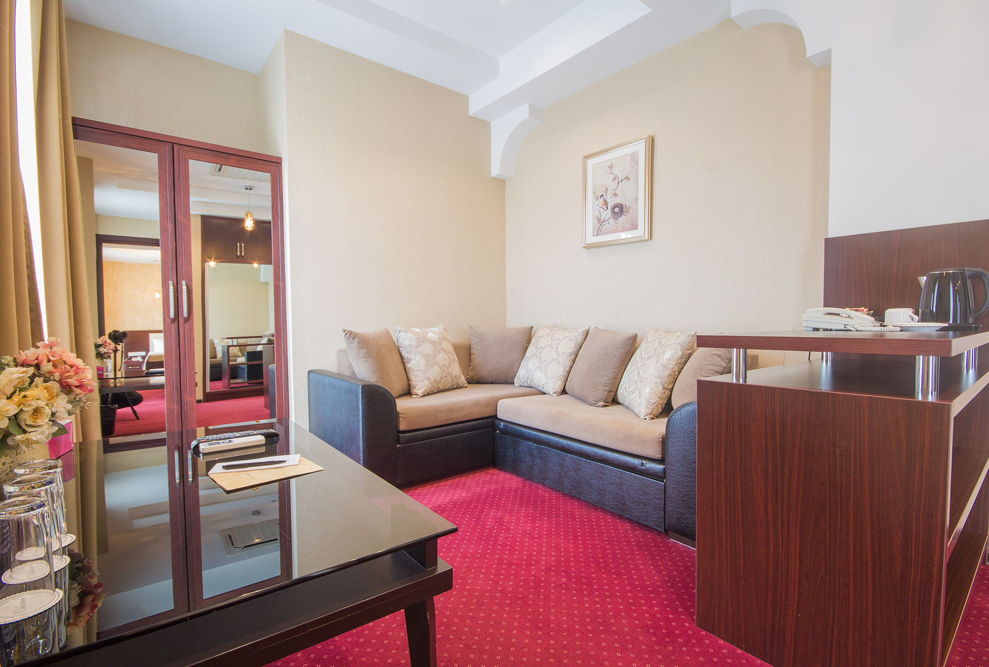 Family Room Deluxe One Bedroom