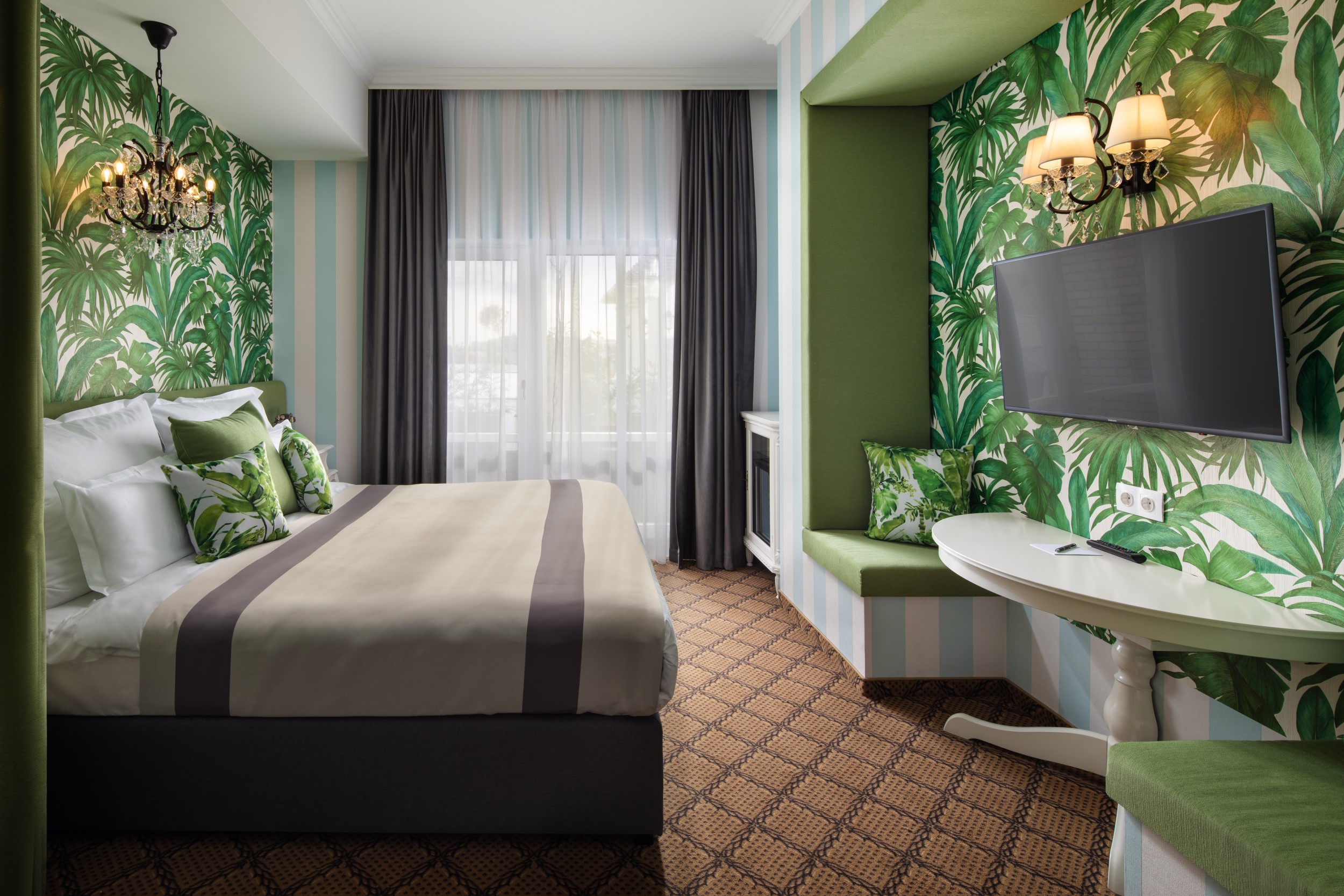 Double King Size Bed