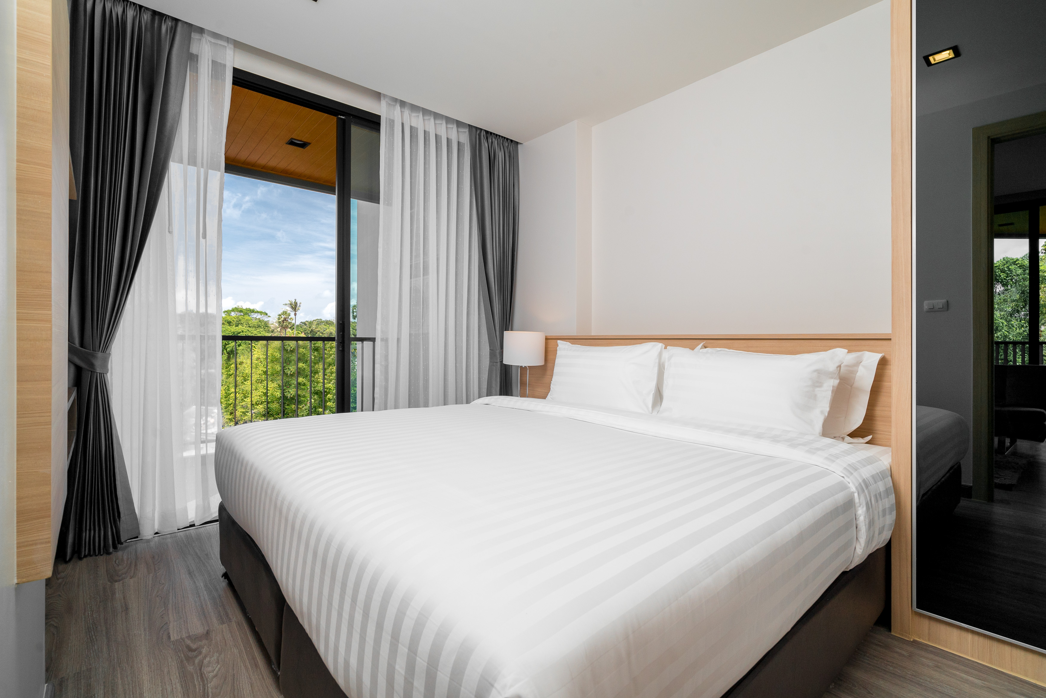 Double or Twin Deluxe