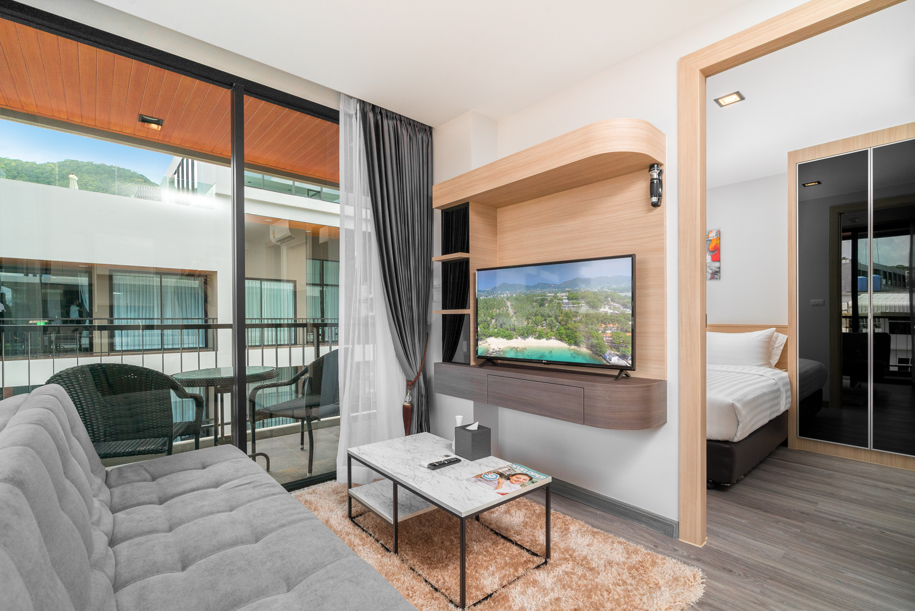 Double or Twin Deluxe