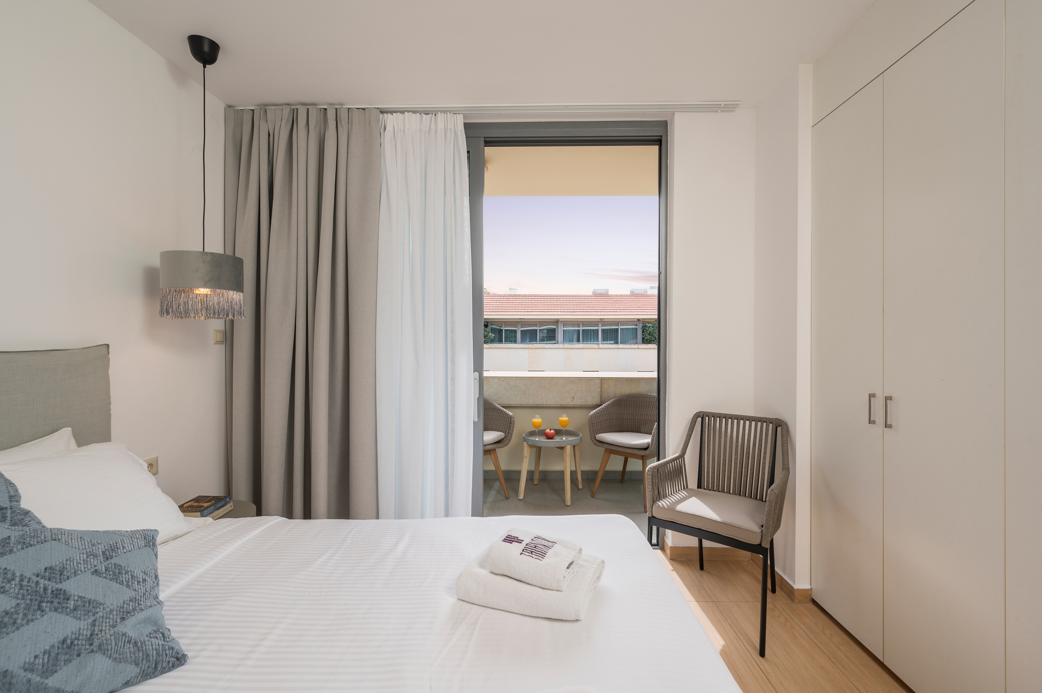 Apartment Two Bedrooms Two Bathrooms