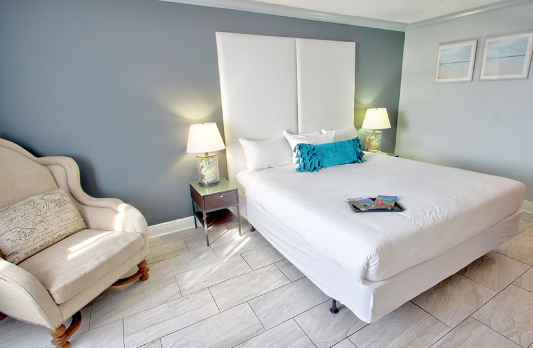 Room Pool View King Bed