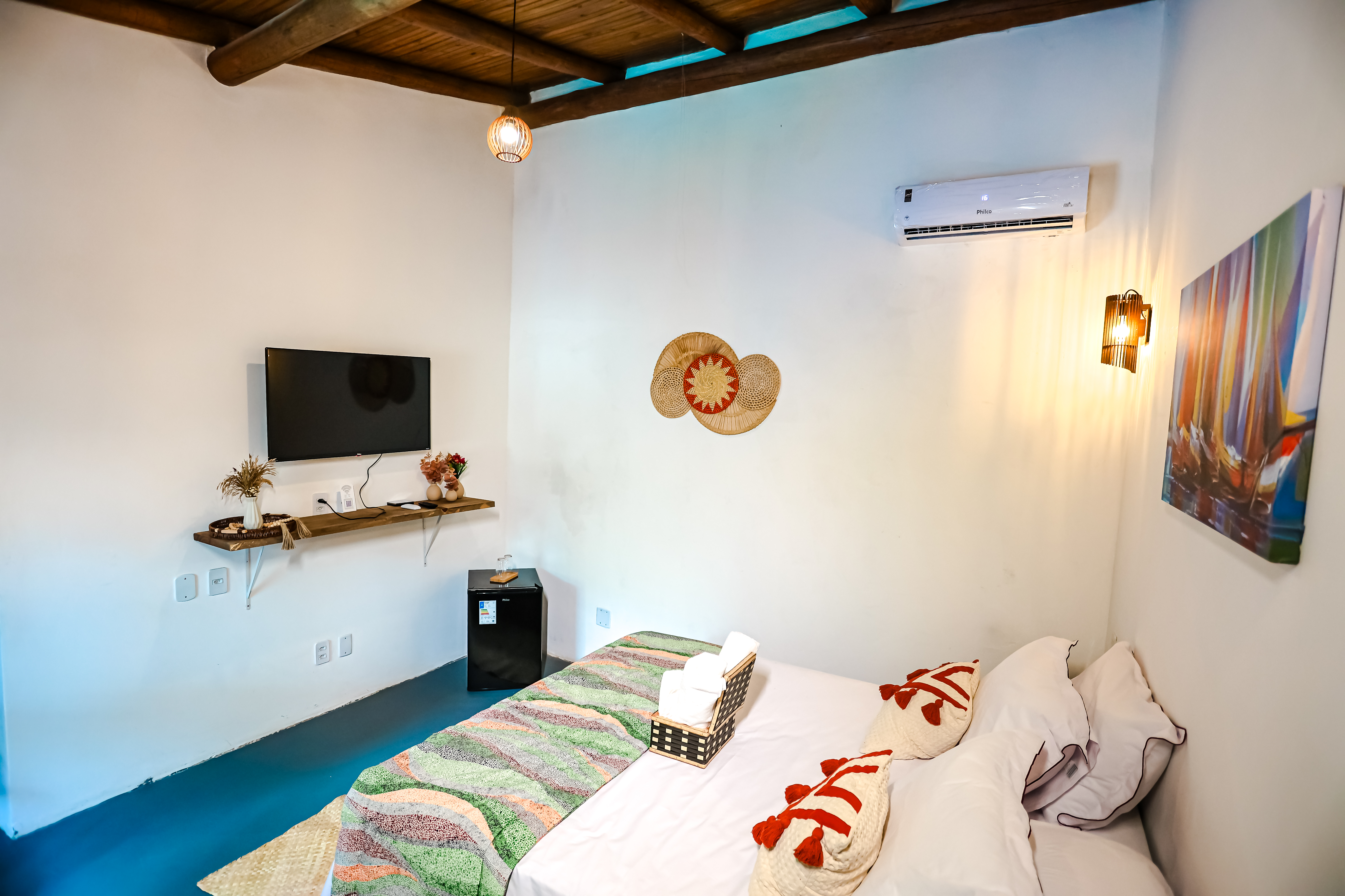 Double Queen Size Bed