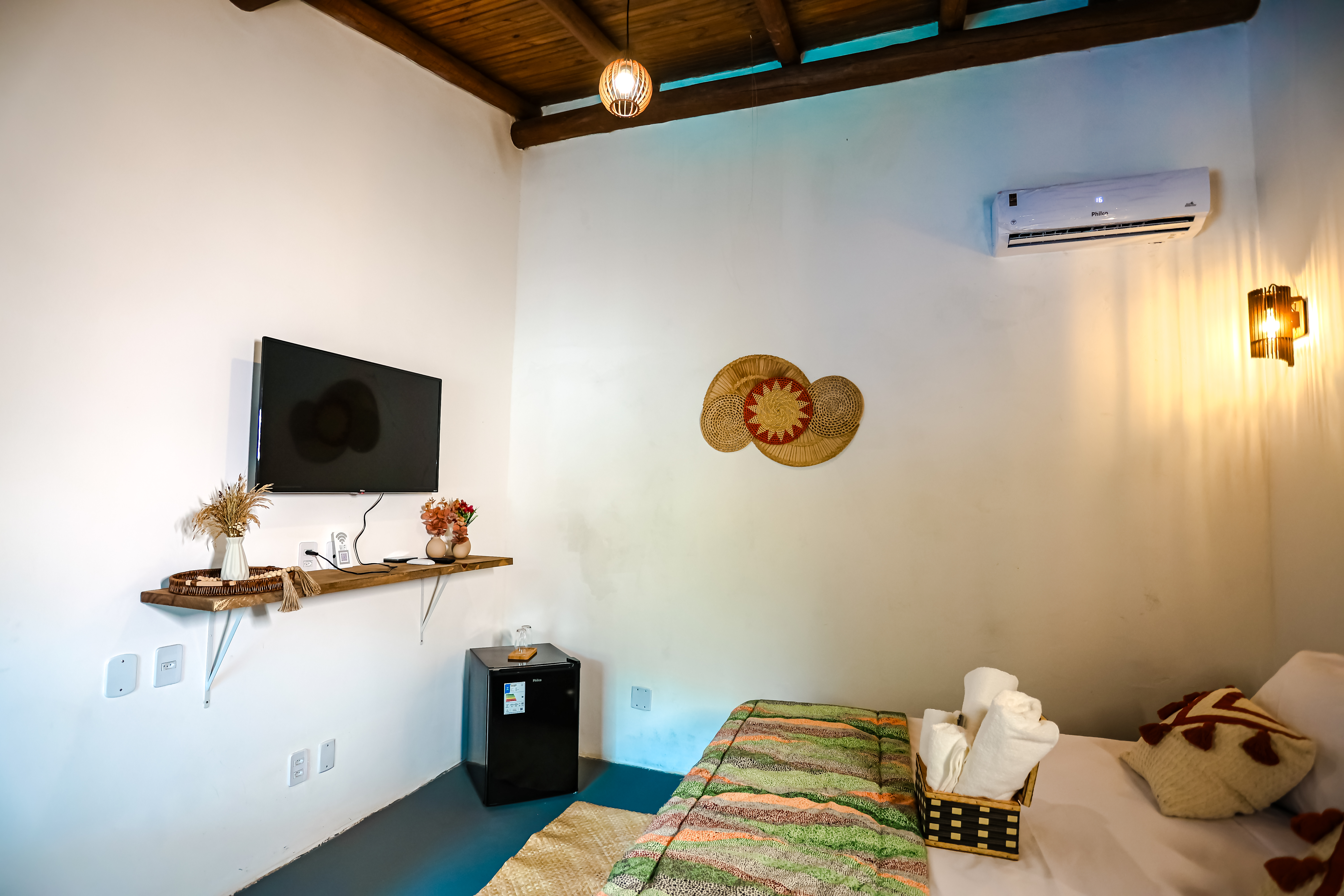 Double Queen Size Bed