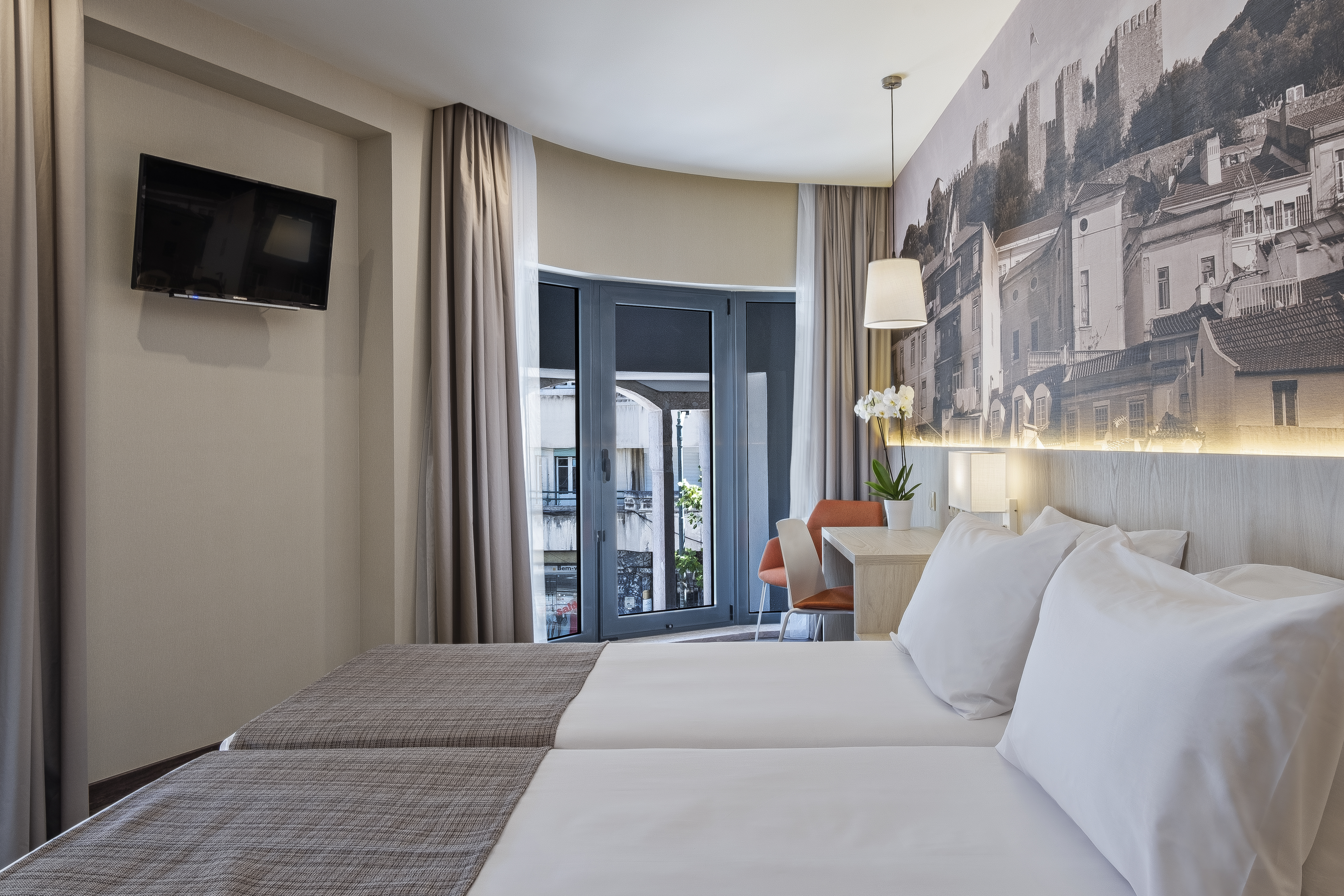 Double Single with Balcony