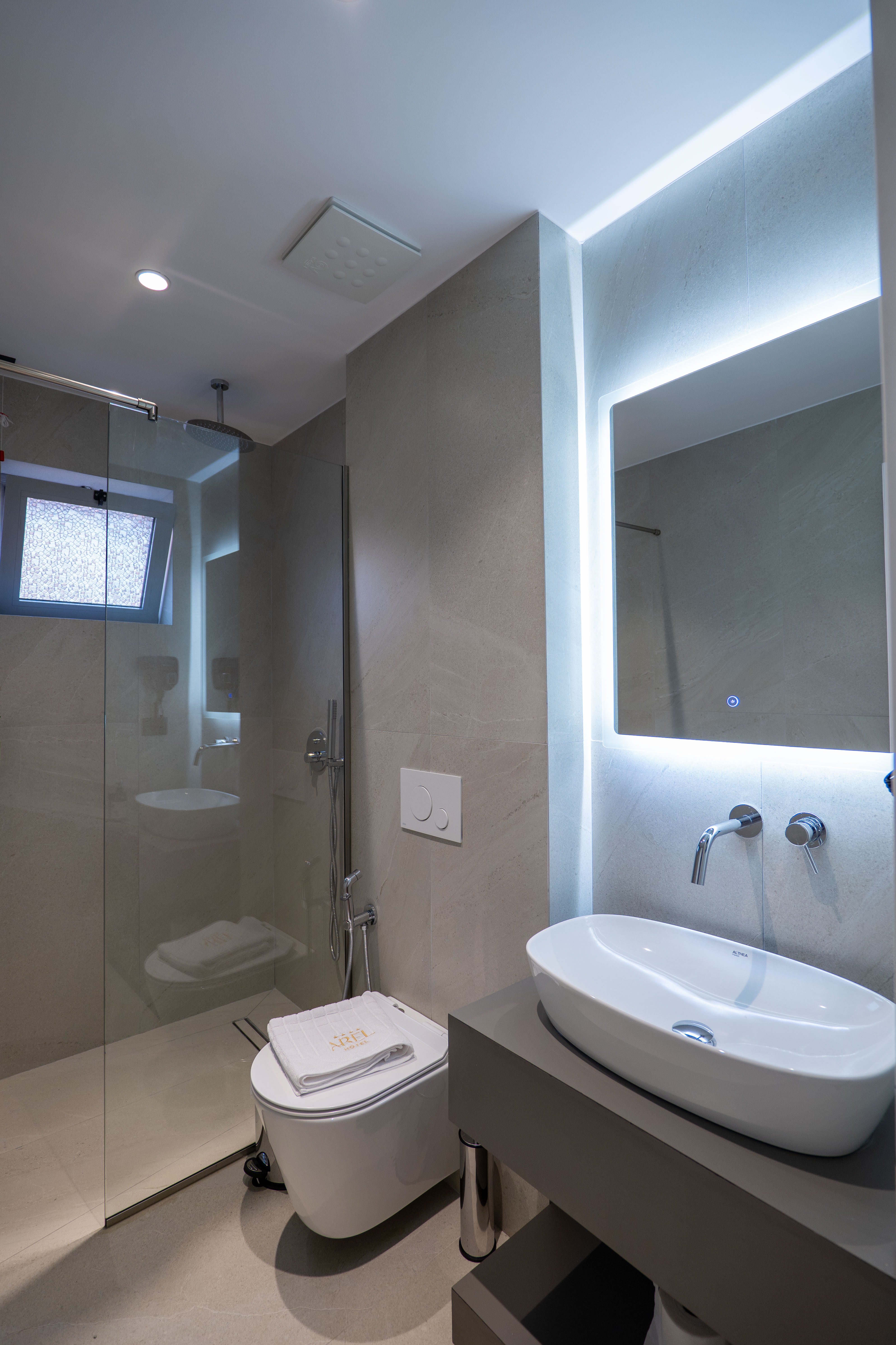 Double or Twin Side Sea View