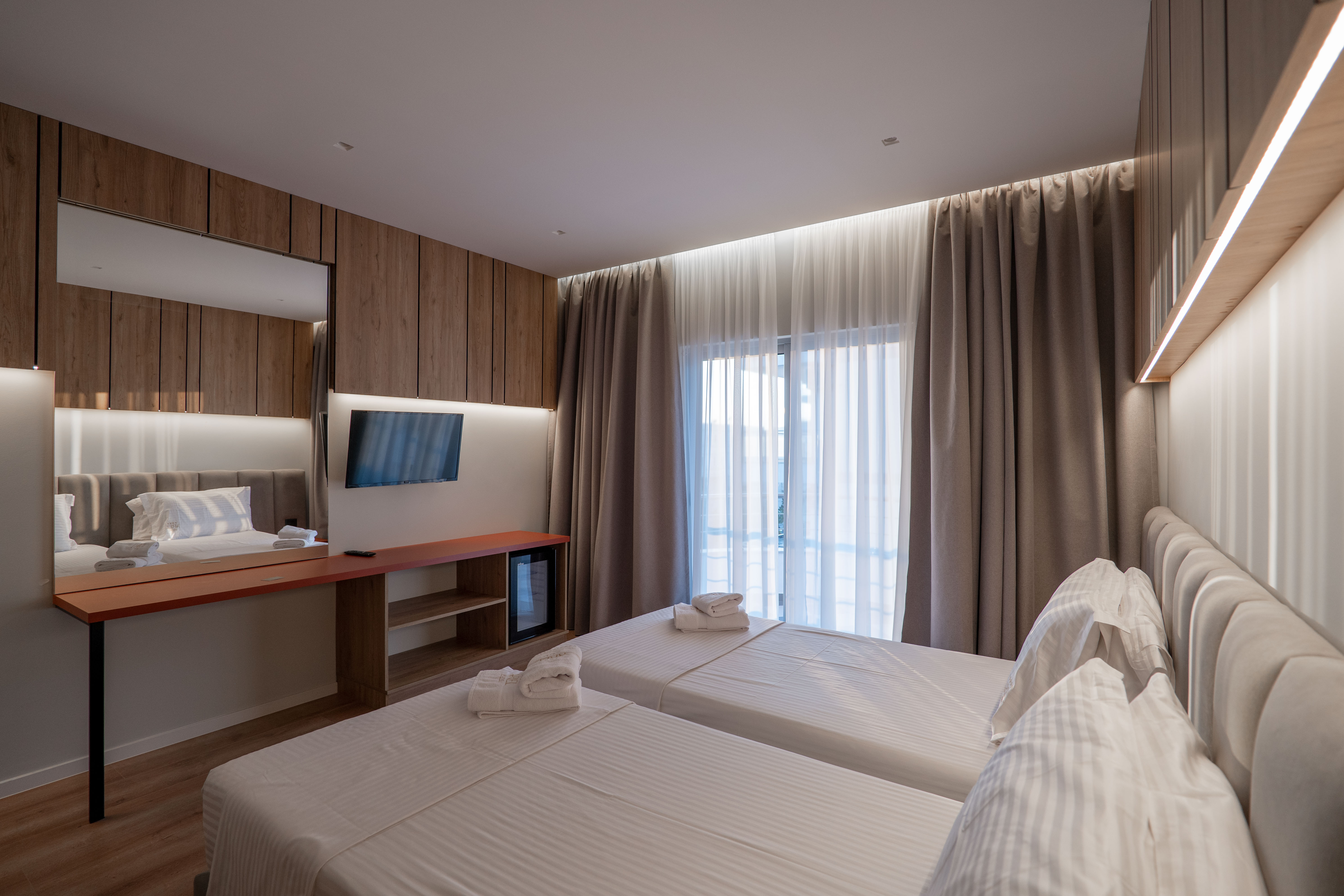 Double or Twin Side Sea View