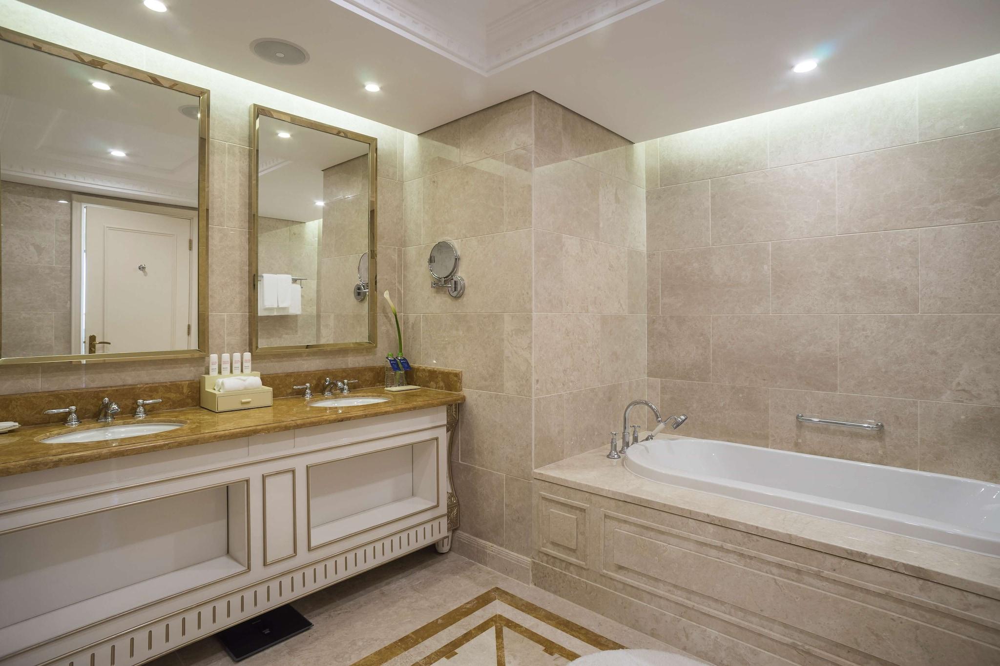 Apartment King Bed One Bedroom 