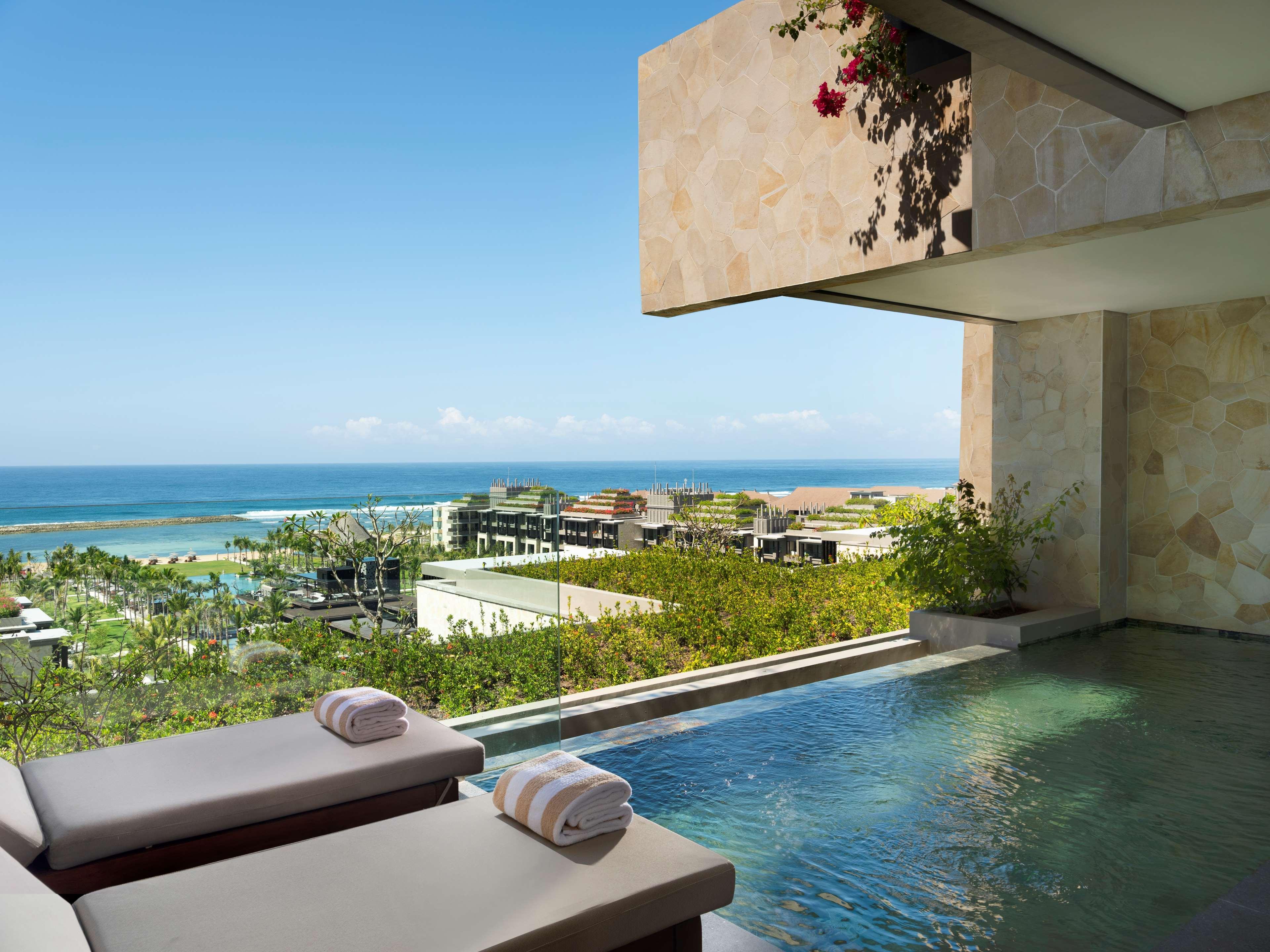 Junior Suite Deluxe Ocean View