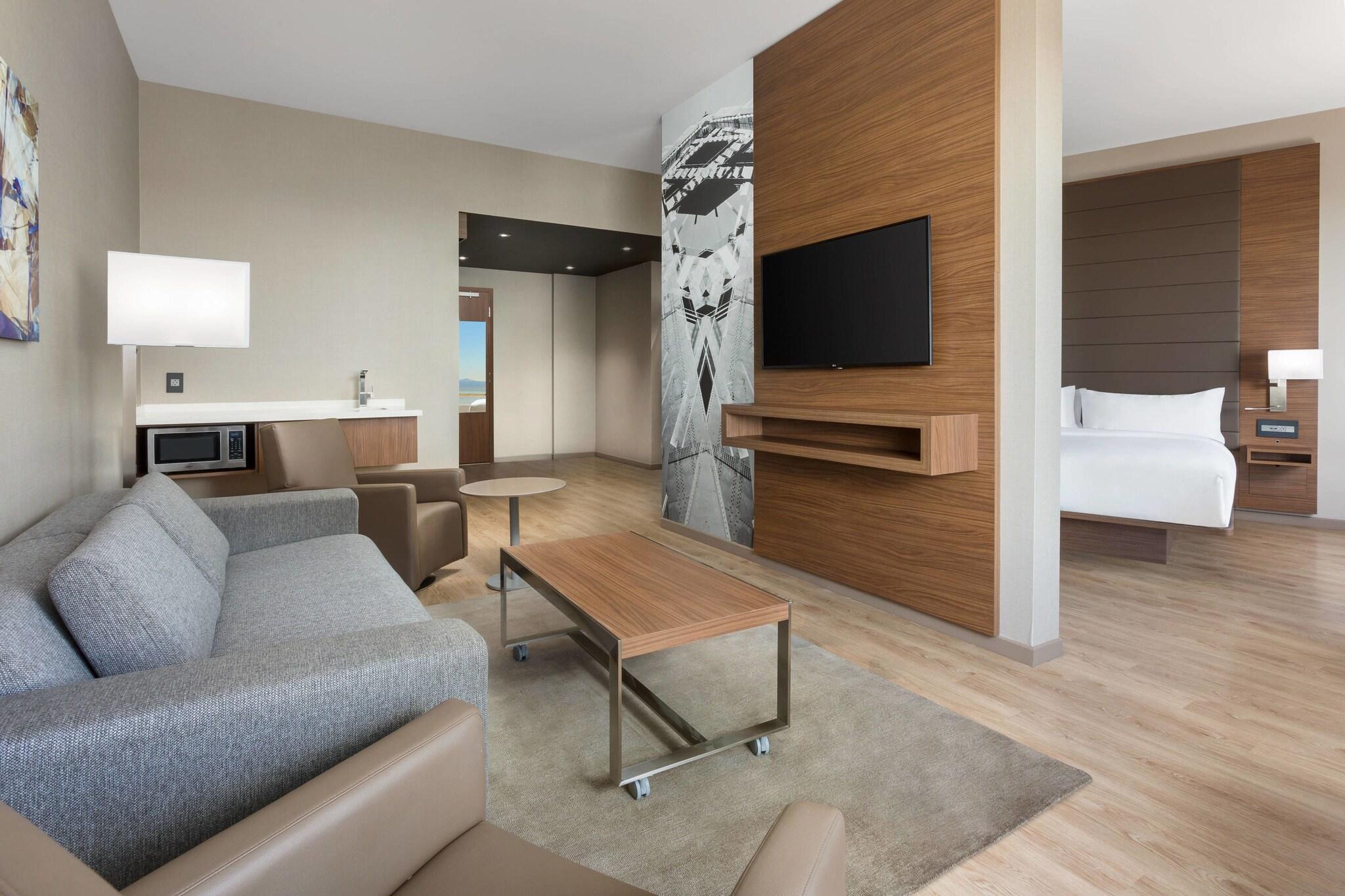 Suite Bay View King Bed