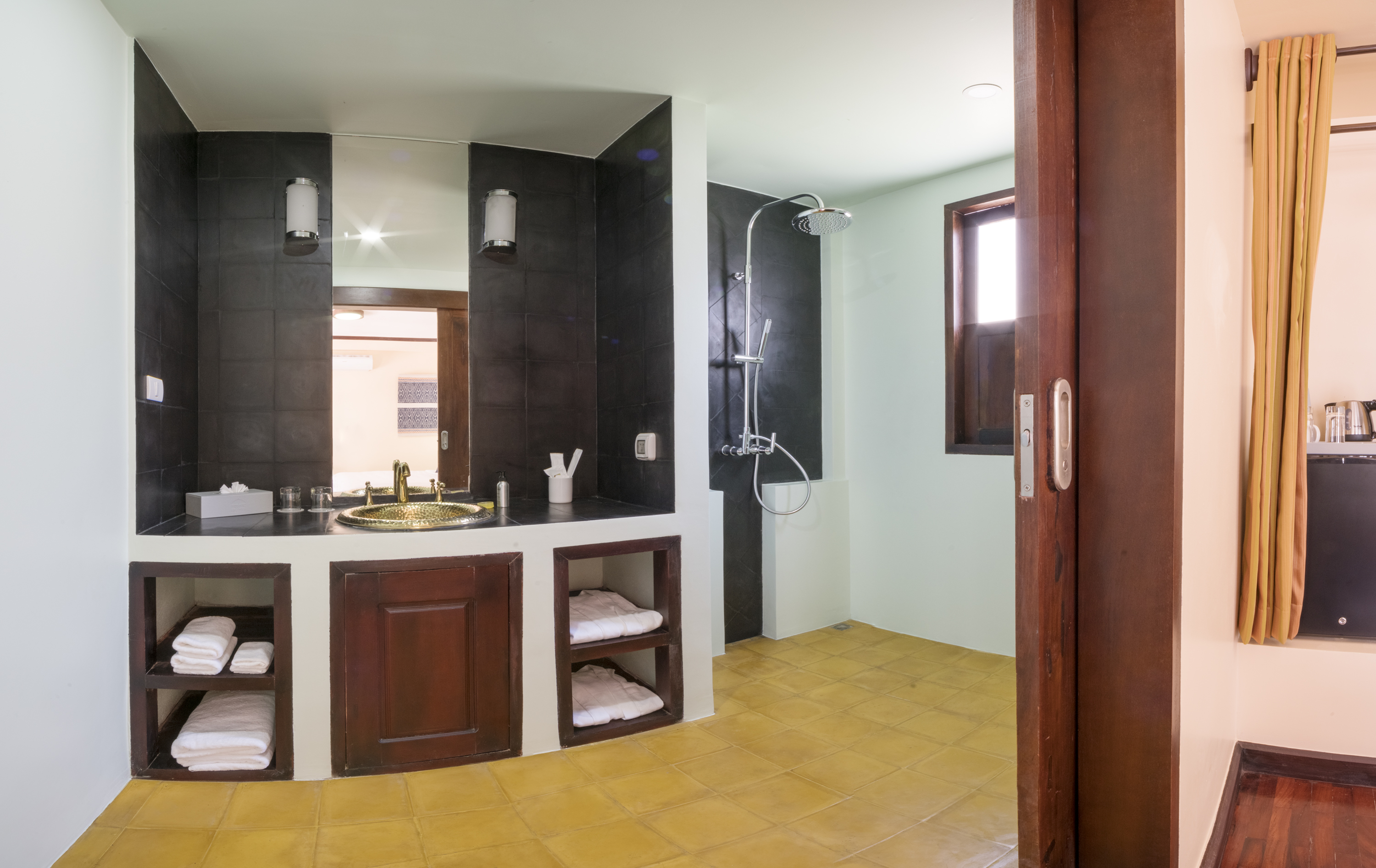 Double or Twin Deluxe