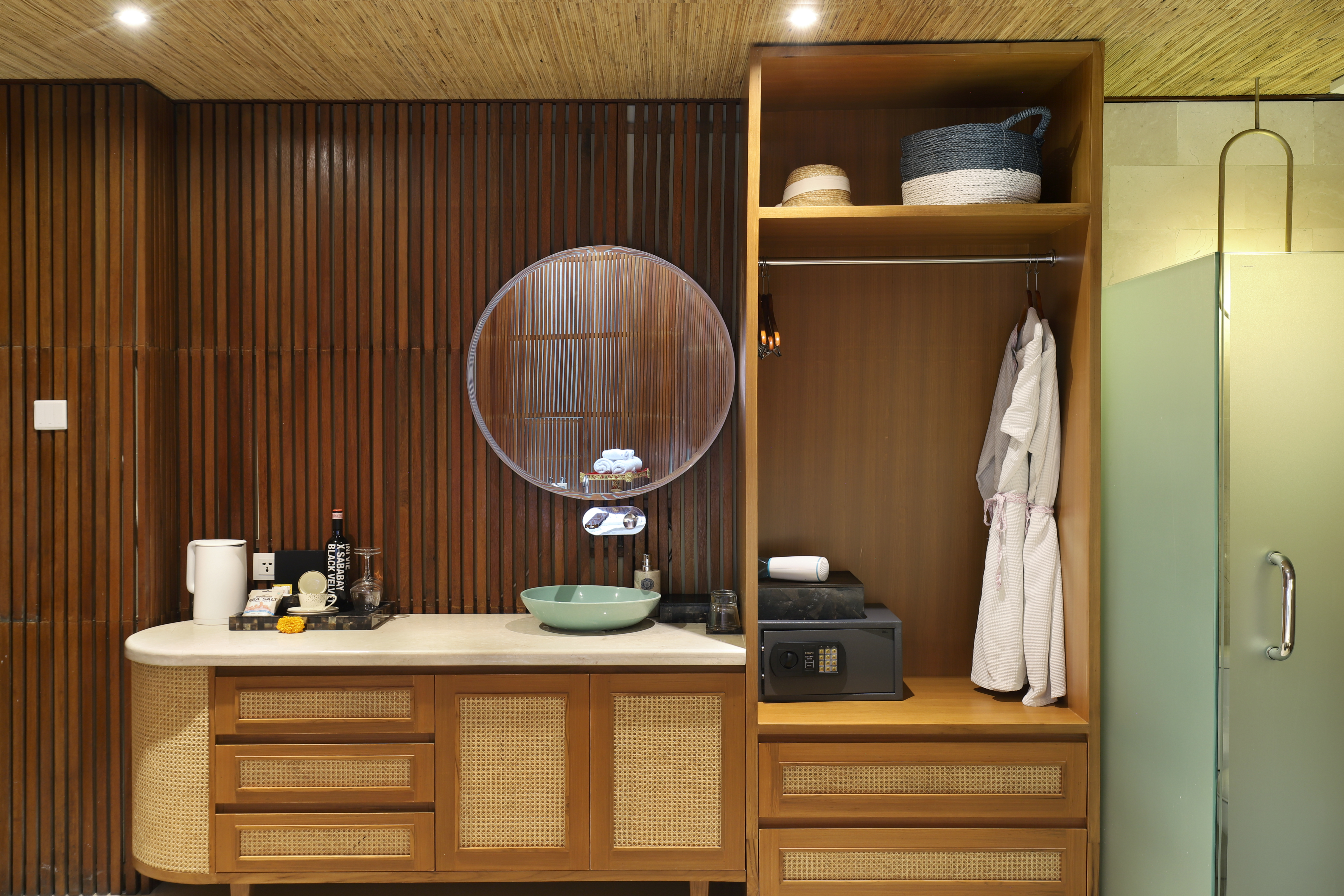 Suite One Bedroom One Bathroom