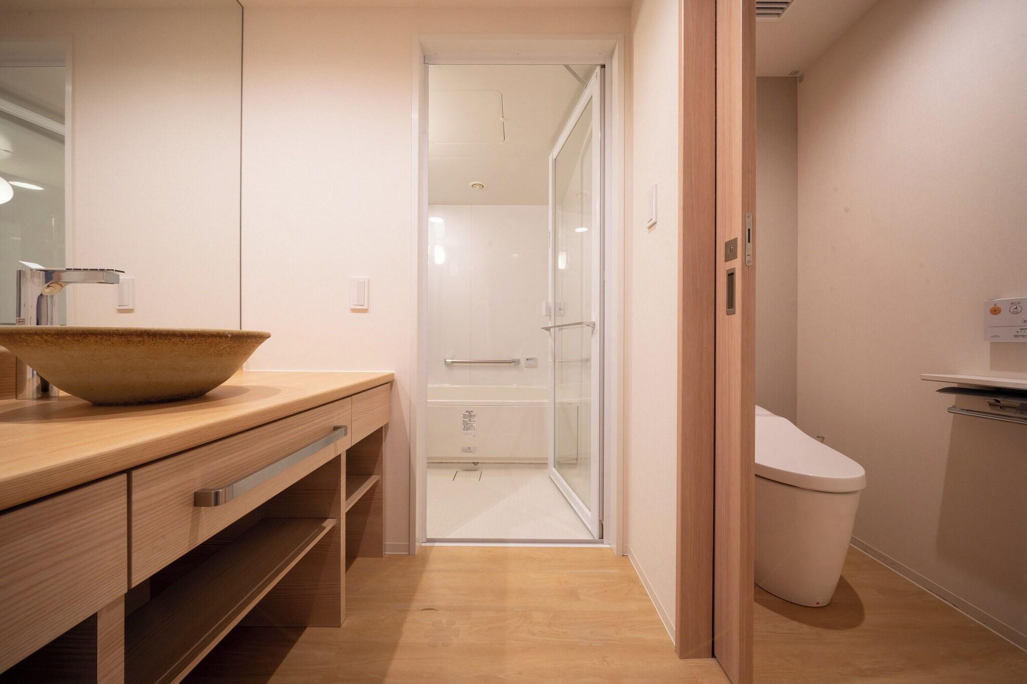 Twin Deluxe Two Beds