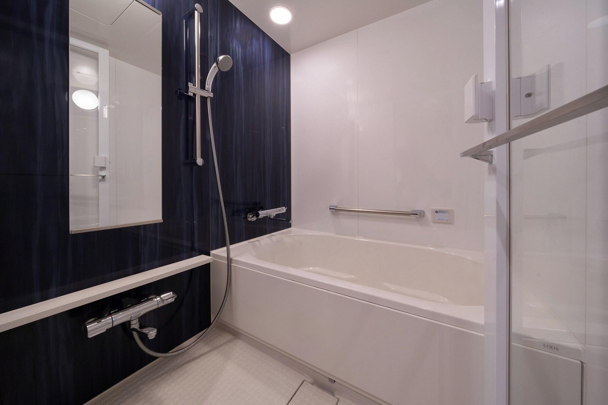 Twin Deluxe Two Beds