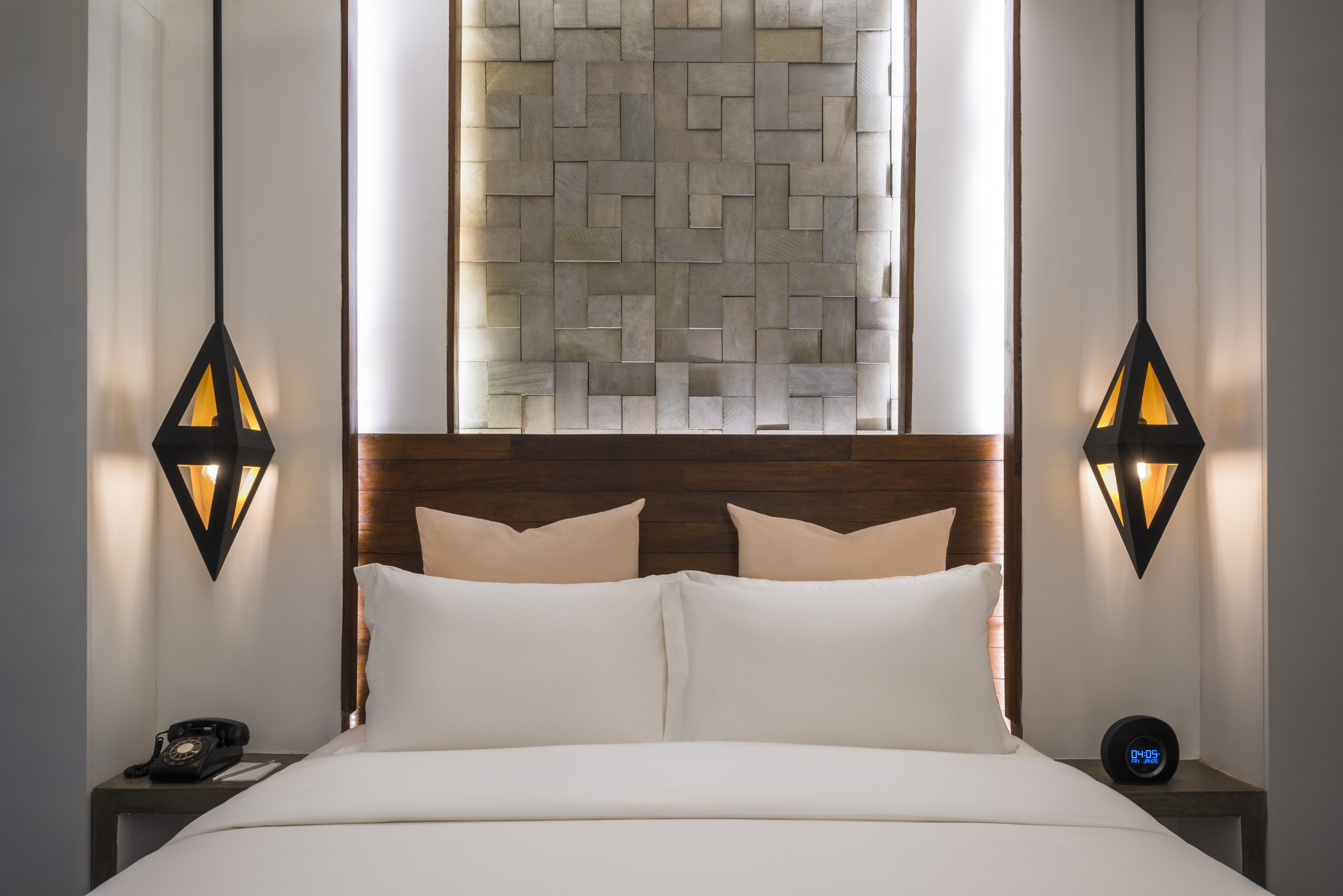 Double Deluxe King Bed