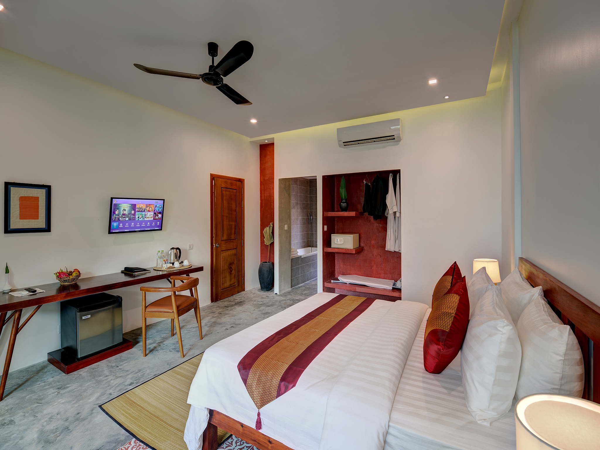 Double or Twin Deluxe with Balcony