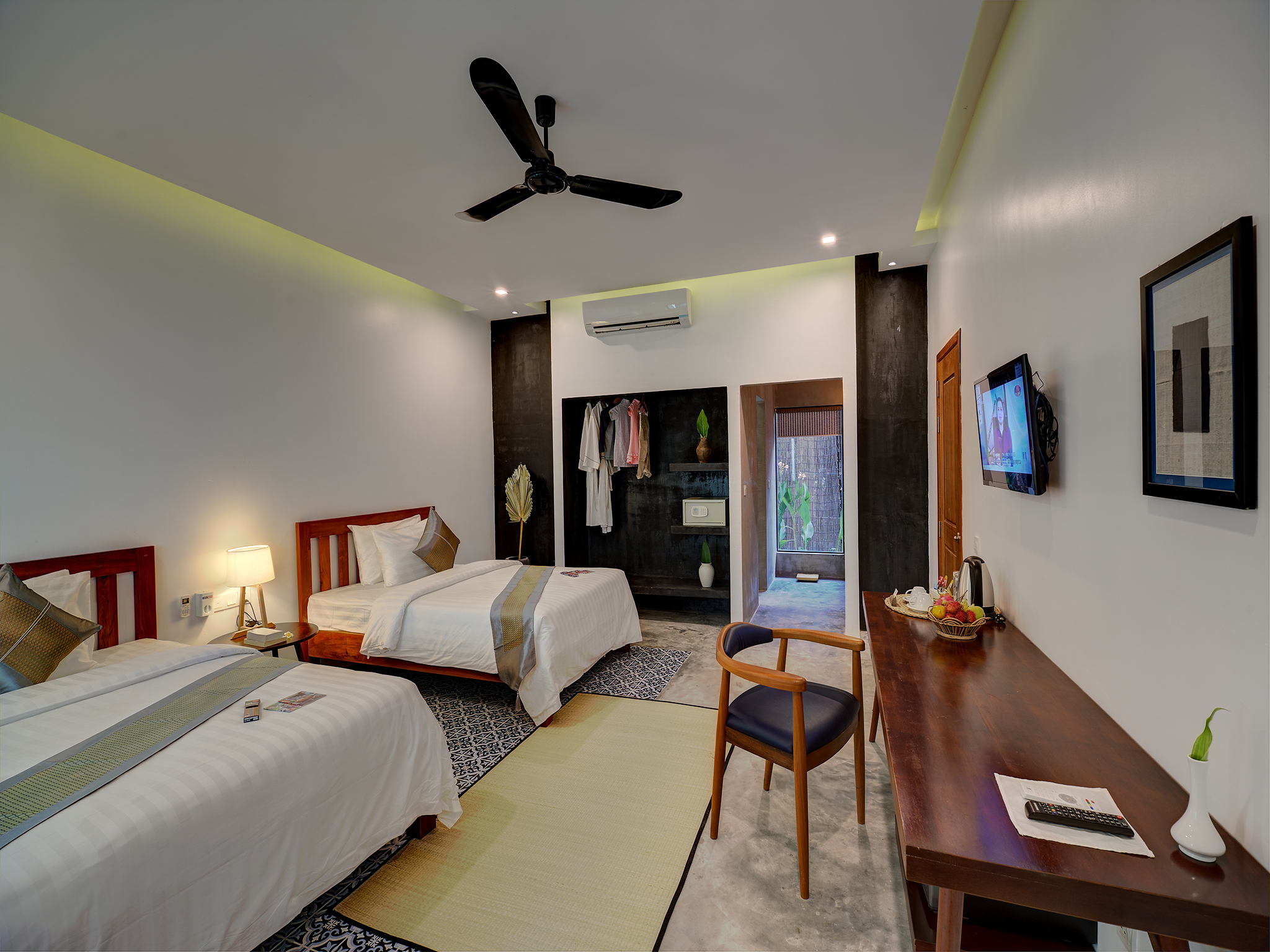 Double or Twin Deluxe with Balcony