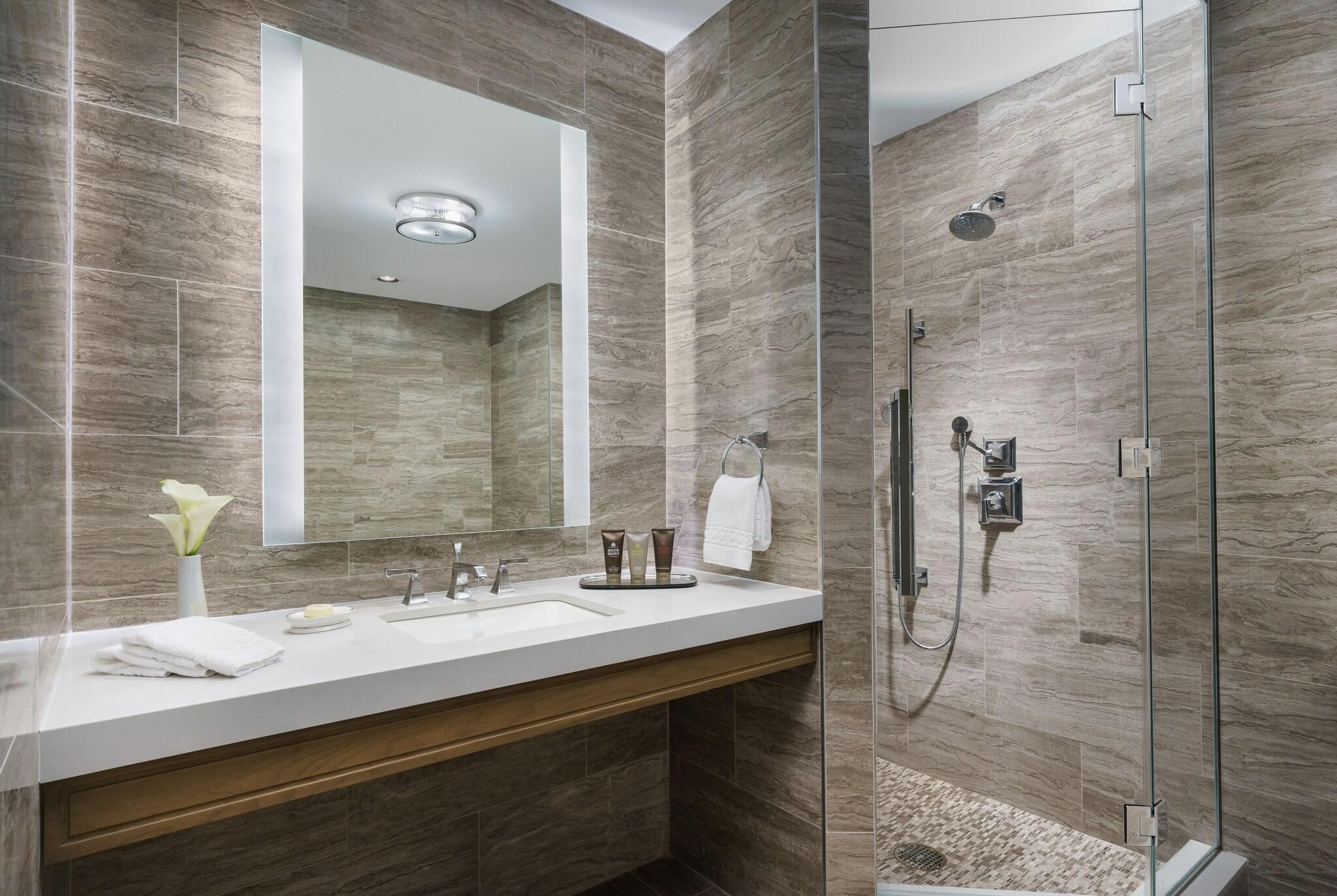 Suite Two Queen Beds