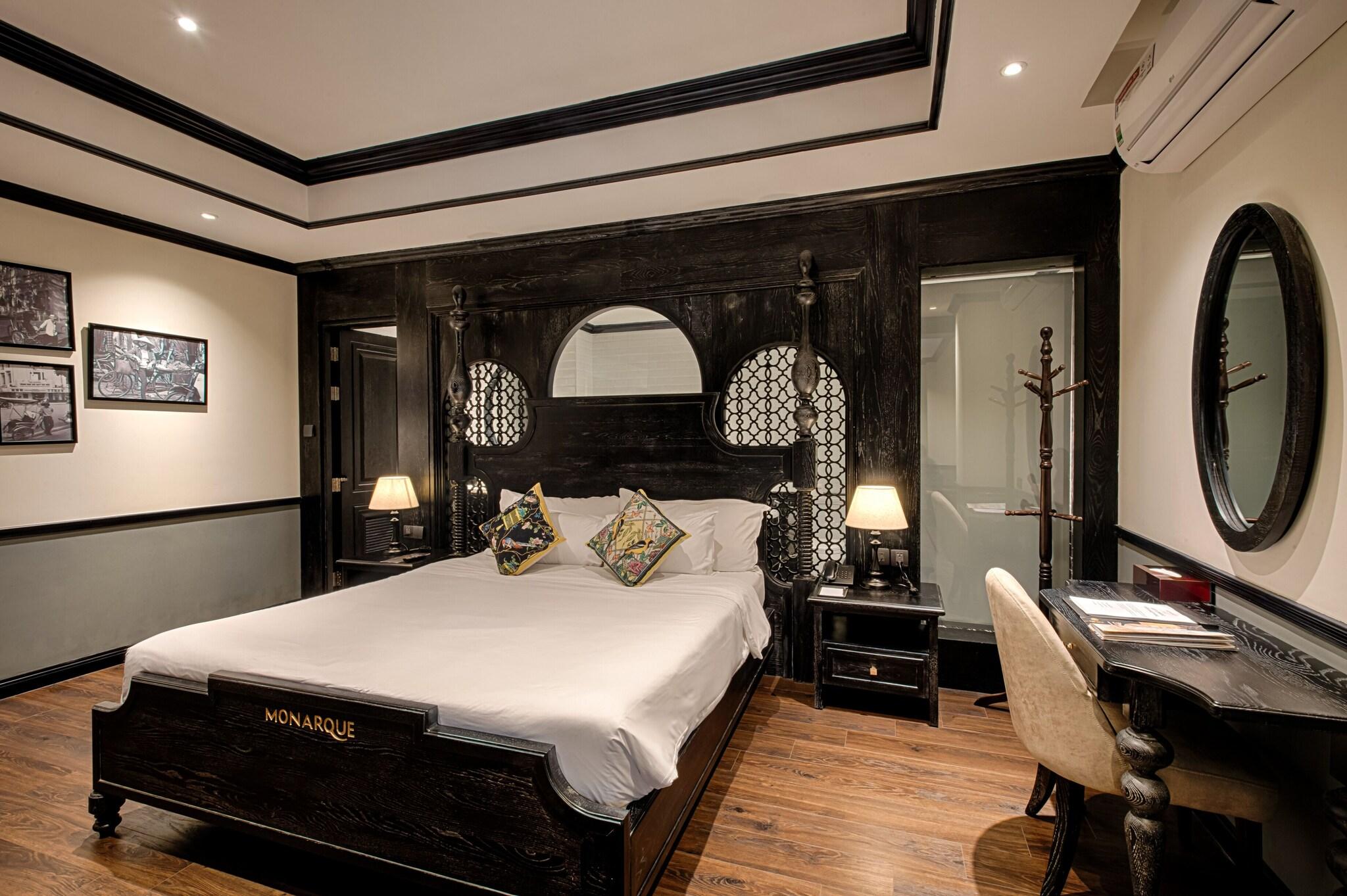 Suite Queen Size Bed